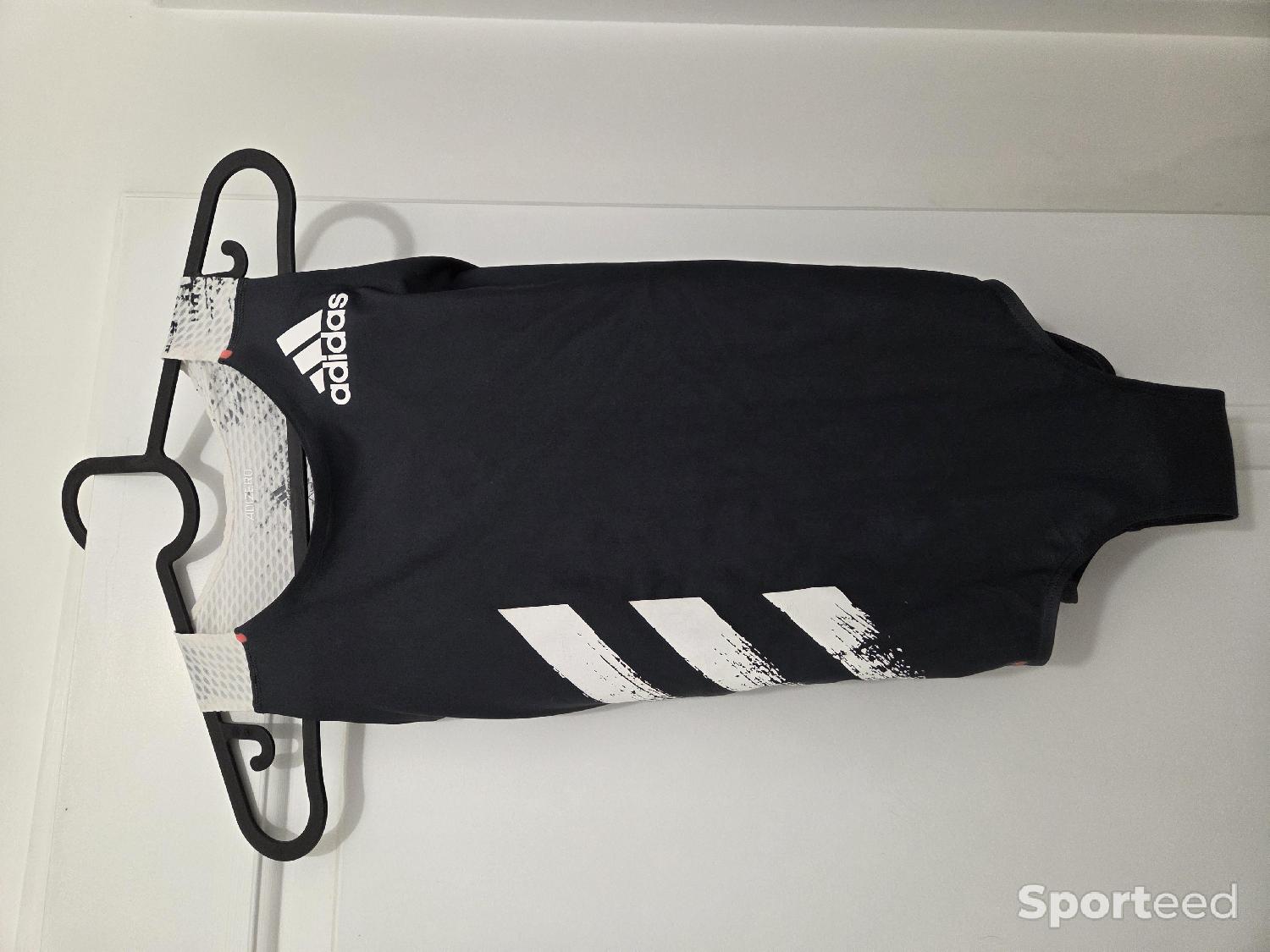 Combinaison Adidas femme Comme neuf (c'est déjà la condition standard) Adidas reconditionné disponible sur Sporteed