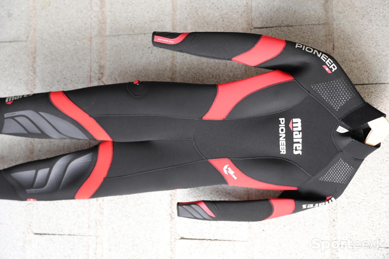 Combinaison de plongée Mares Très bon état - 85,00 € Combinaison de plongée Mares Très bon état Mares est une marque connue, donc la marque standardisée reconditionné disponible sur Sporteed