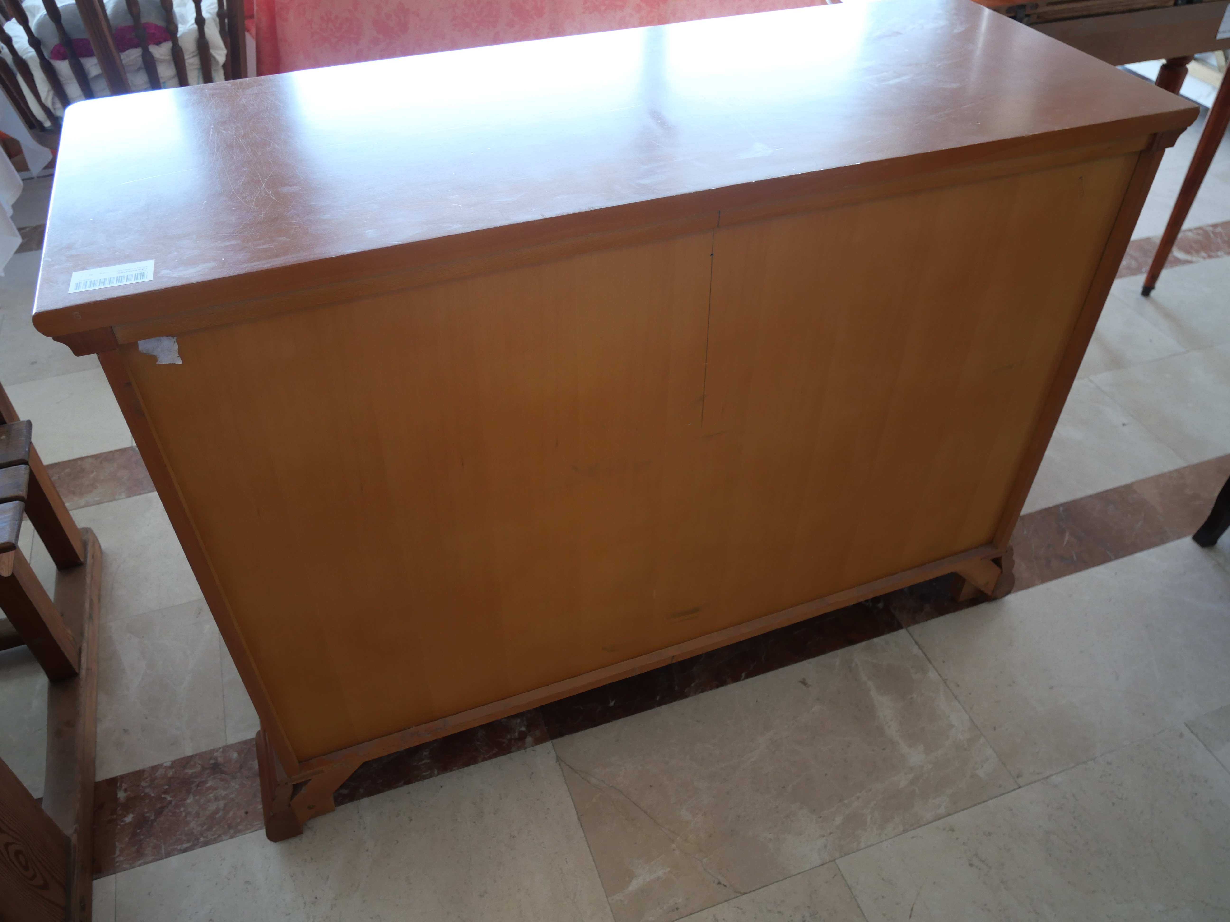 Voir photo 8 de Commode de style Louis-Philippe en bois massif Commode de style Louis-Philippe en bois massif Bon état reconditionné photo 8