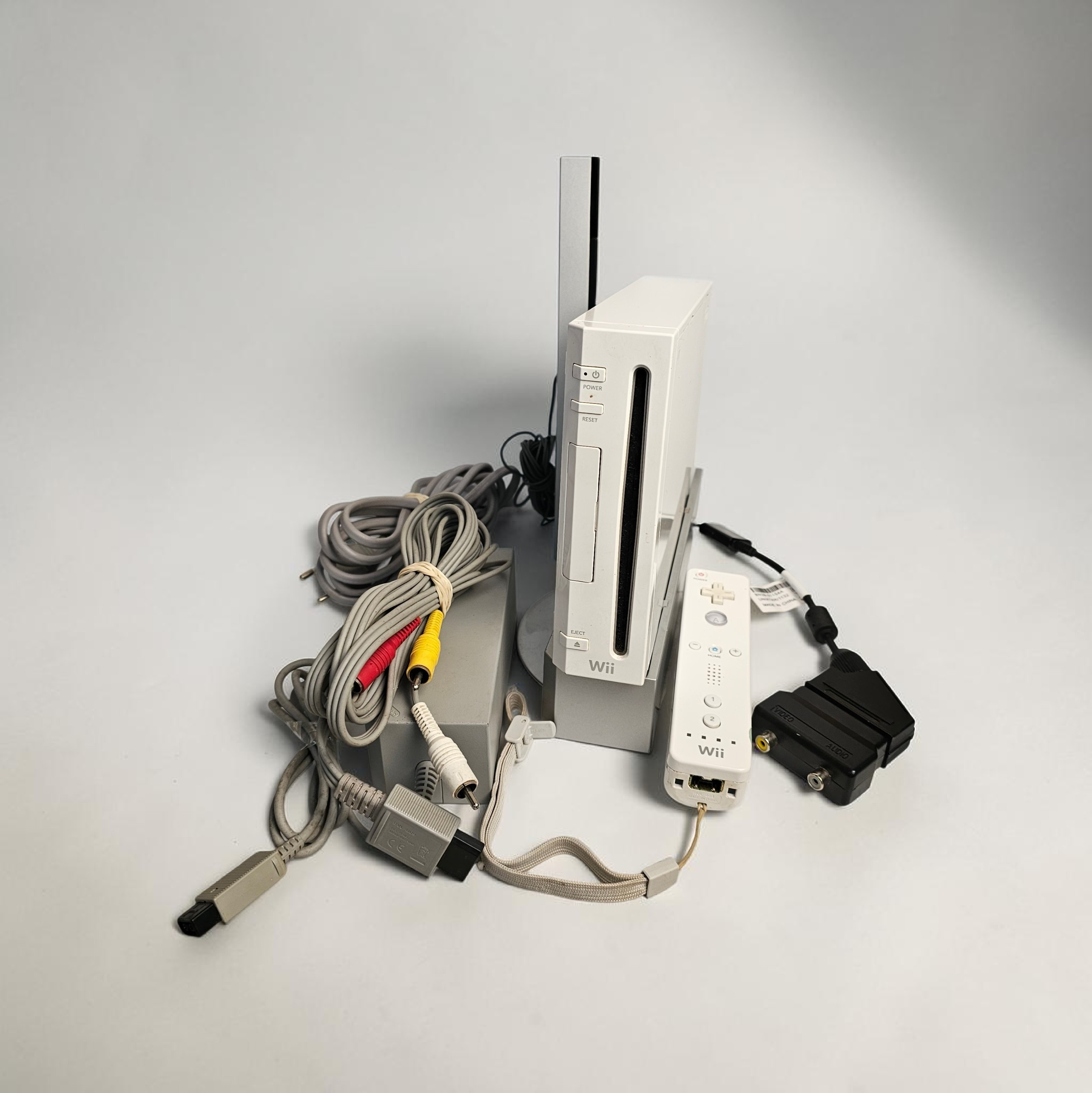 Acheter Console wii Nintendo Très bon état - 31,00 € Console wii Nintendo Très bon état reconditionné disponible sur Label Emmaüs