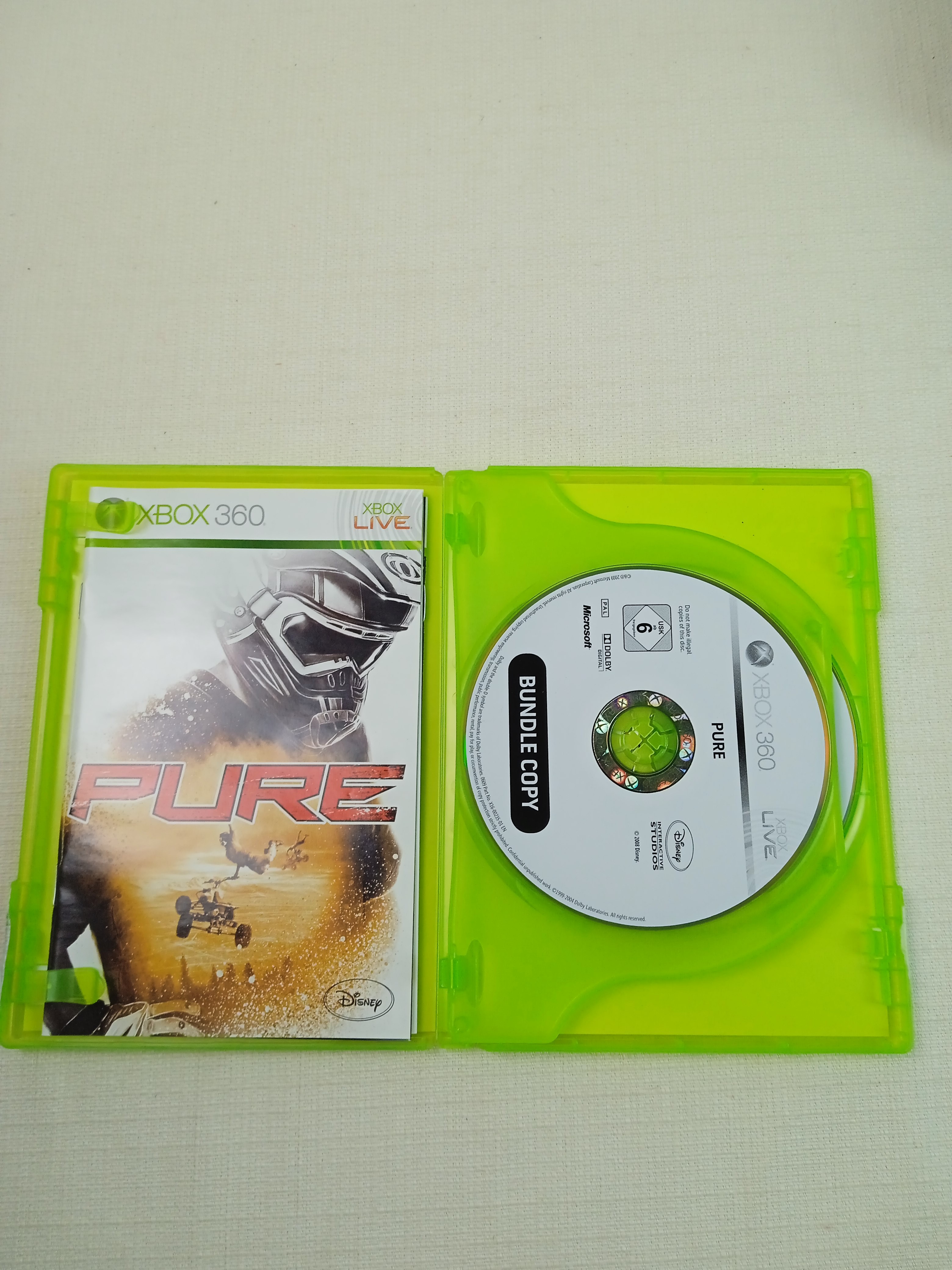 Voir photo 6 de Console XBOX 360 (120 Go) avec 2 manettes sans fil et 5 jeux Console XBOX 360 (120 Go) avec 2 manettes sans fil et 5 jeux Bon état reconditionné photo 6