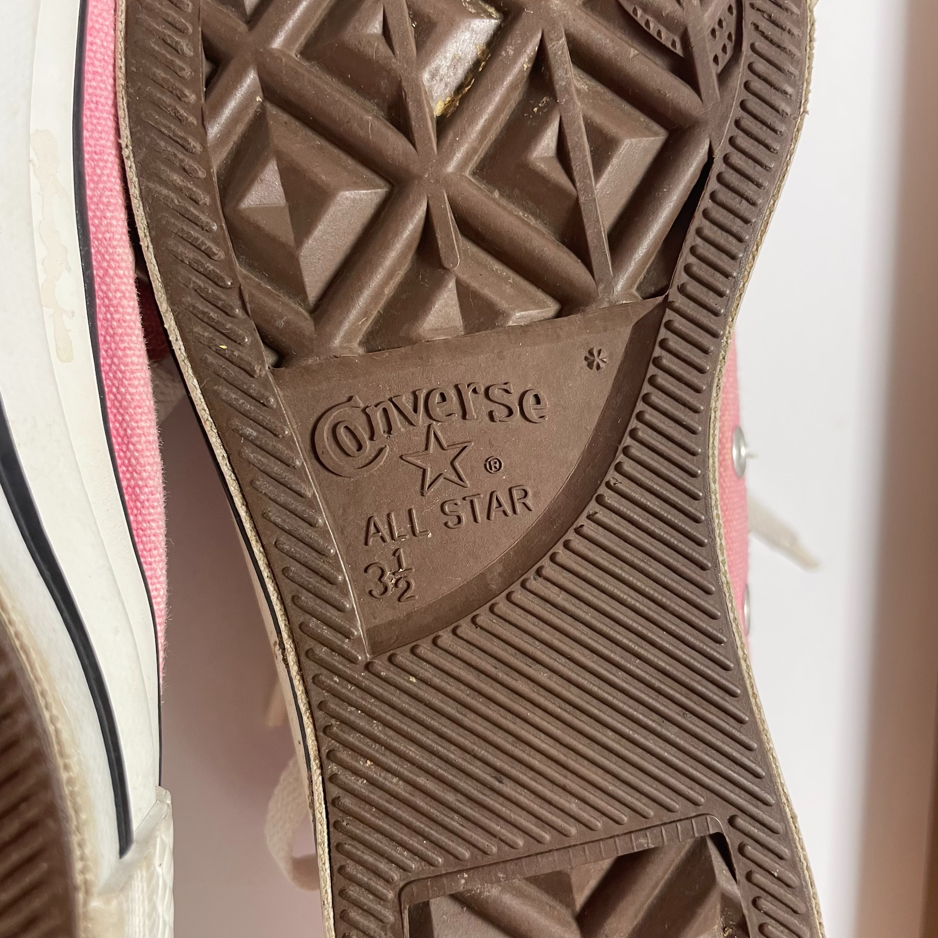 Voir photo 8 de Converse All Star montantes rose 36 femme vintage baskets sneakers casual Converse All Star montantes rose 36 femme vintage baskets sneakers casual Bon état reconditionné photo 8