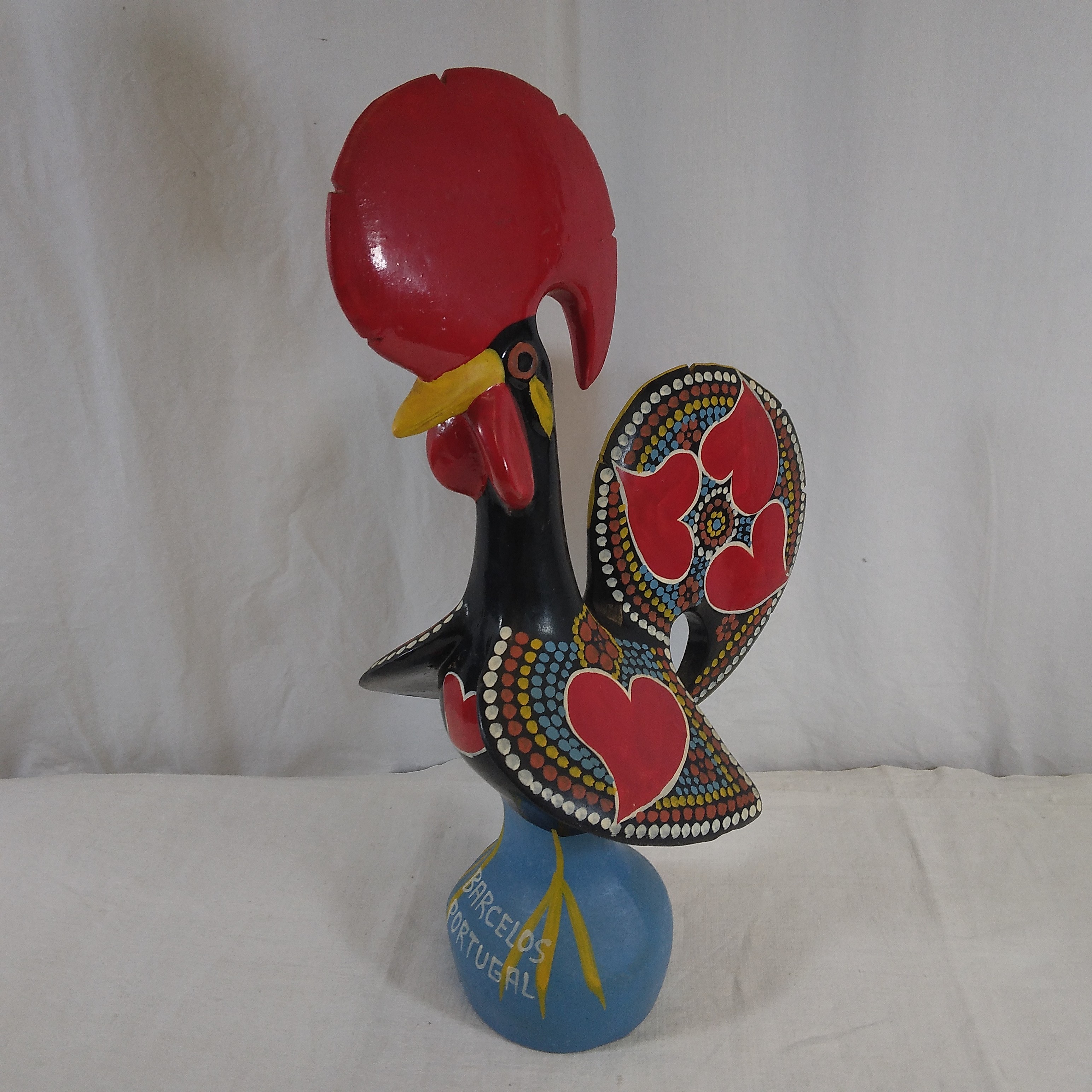 Voir photo 2 de Coq de Barcelos en terre cuite, Très bon état - H 38 cm + petit coq H :10.5 cm Coq de Barcelos en terre cuite, Très bon état - H 38 cm + petit coq H :10.5 cm Très bon état reconditionné photo 2