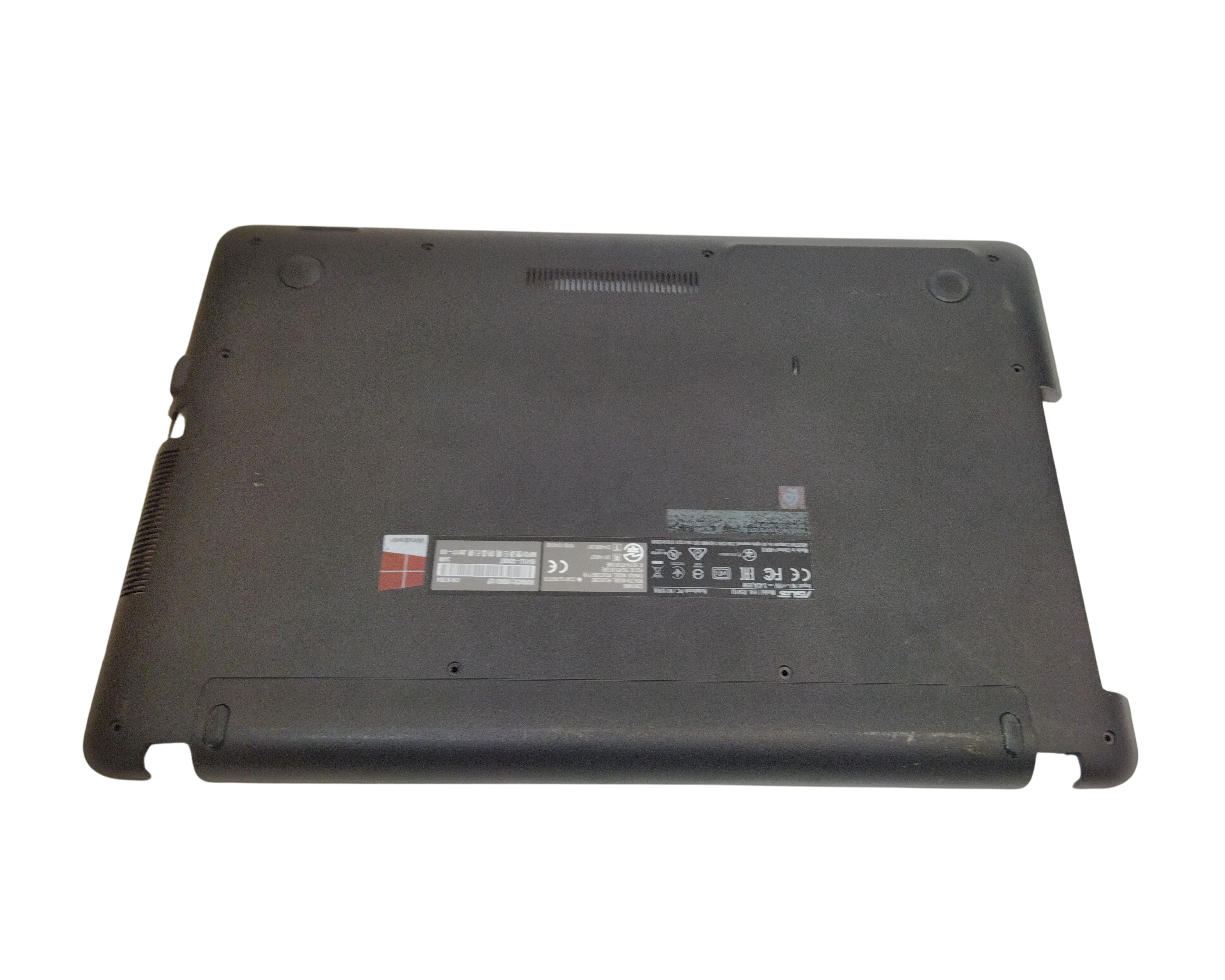 Coque arrière ASUS R541U Très bon état - 12,00 € Coque arrière ASUS R541U Très bon état reconditionné disponible sur Label Emmaüs