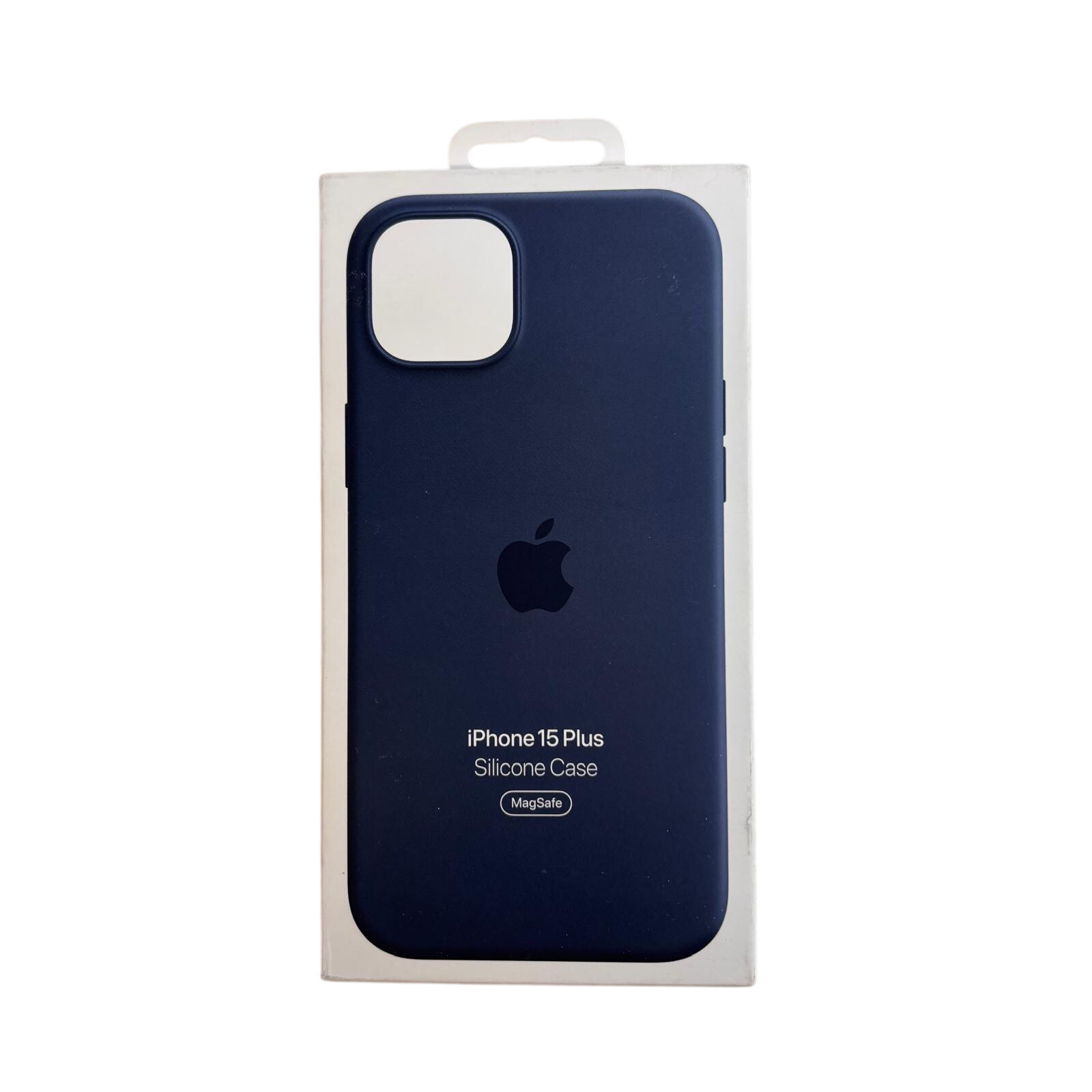 Coque pour iPhone 15 Plus - Marque APPLE Très bon état - 10,00 € Coque pour iPhone 15 Plus - Marque APPLE Très bon état reconditionné disponible sur Label Emmaüs