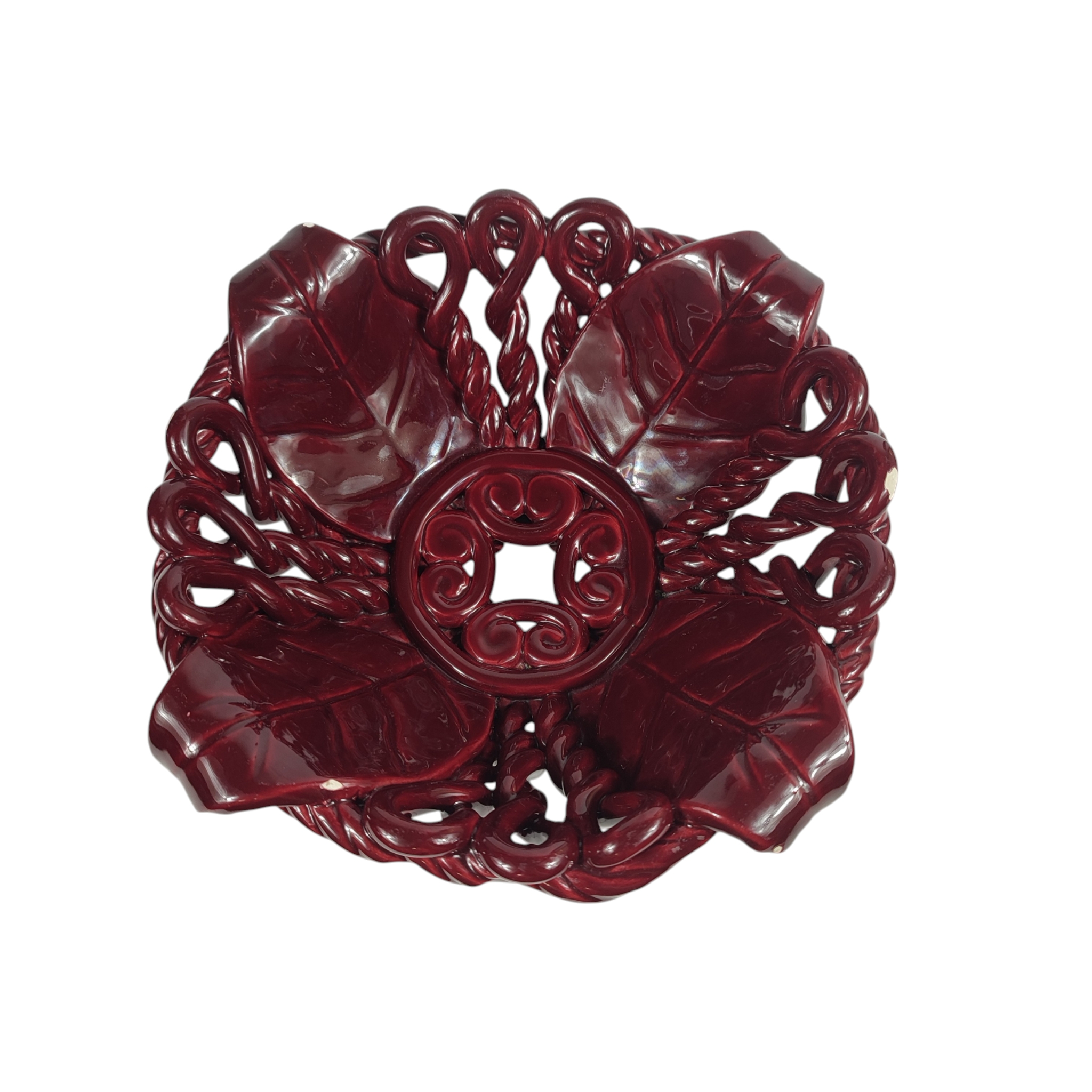 Corbeille à fruits en céramique tressée (style Vallauris) État correct - 29,00 € Corbeille à fruits en céramique tressée (style Vallauris) État correct reconditionné disponible sur Label Emmaüs