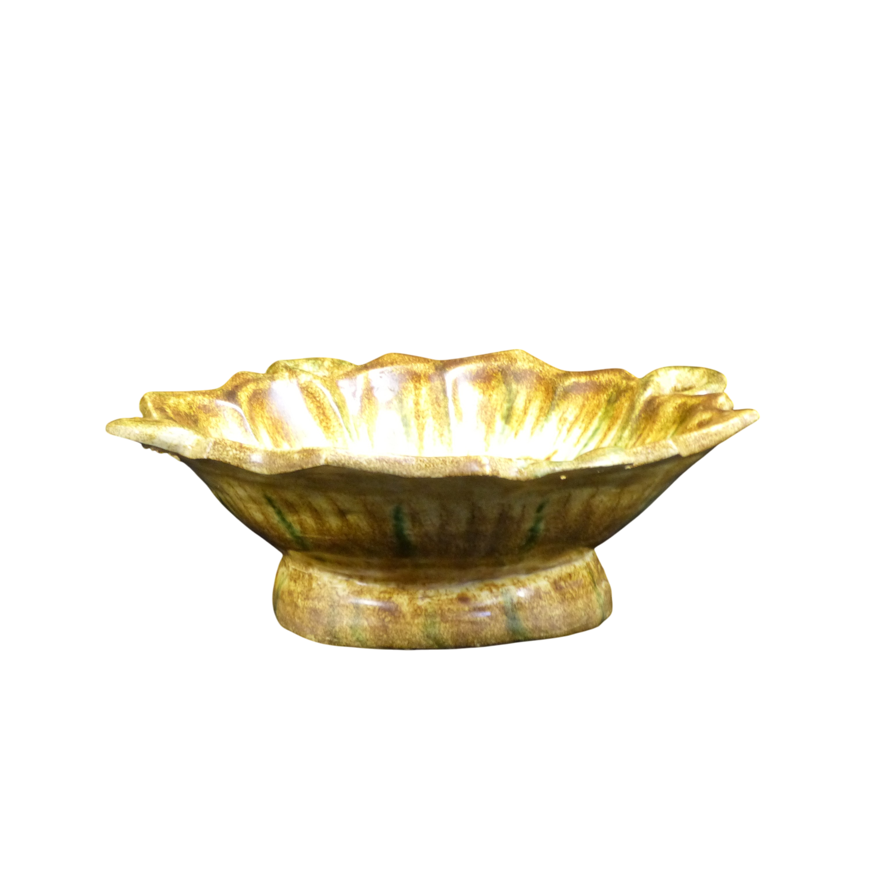Coupe en céramique de Quimper - Signée P.Fouillen Bon état - 19,00 € Coupe en céramique de Quimper - Signée P.Fouillen Bon état reconditionné disponible sur Label Emmaüs