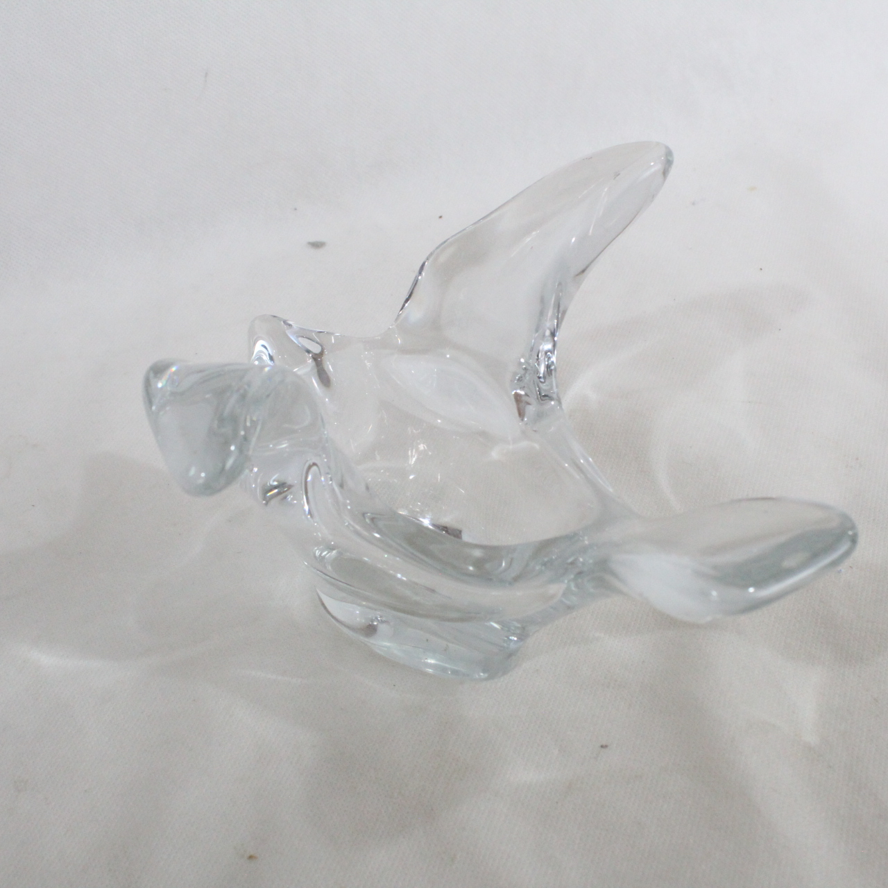 Acheter Coupe en cristal Bon état - 10,00 € Coupe en cristal Bon état reconditionné disponible sur Label Emmaüs