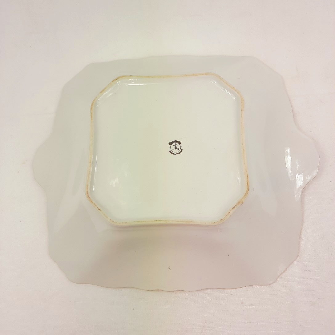 Voir photo 3 de Coupe en porcelaine raffinée, estampillée "R" à couleurs chaudes Coupe en porcelaine raffinée, estampillée "R" à couleurs chaudes reconditionné photo 3