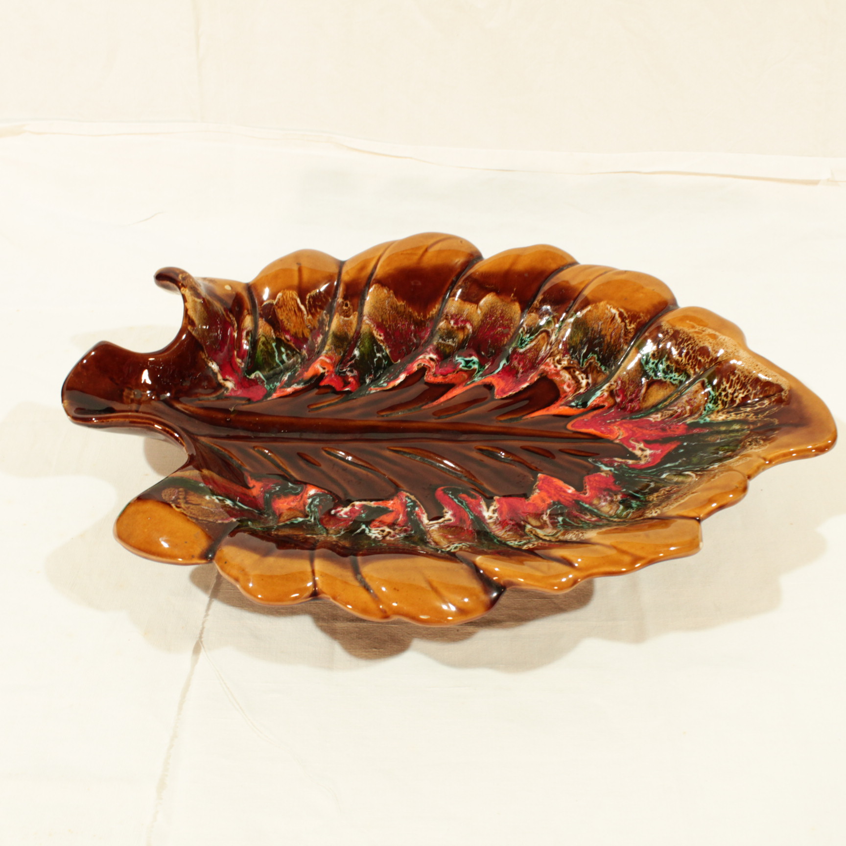 Acheter Coupe en porcelaine Bon état - 10,00 € Coupe en porcelaine Bon état reconditionné disponible sur Label Emmaüs
