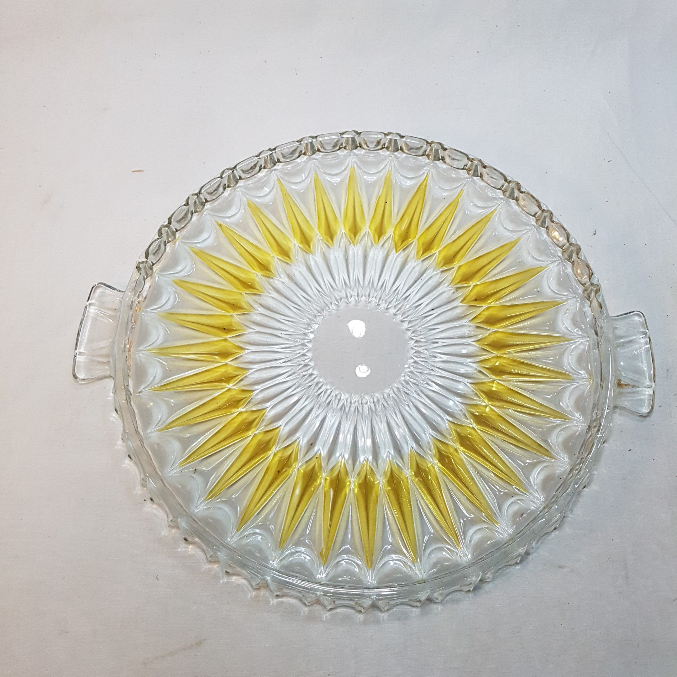 Voir photo 2 de Coupelle ronde env verre Coupelle ronde env verre Très bon état reconditionné photo 2