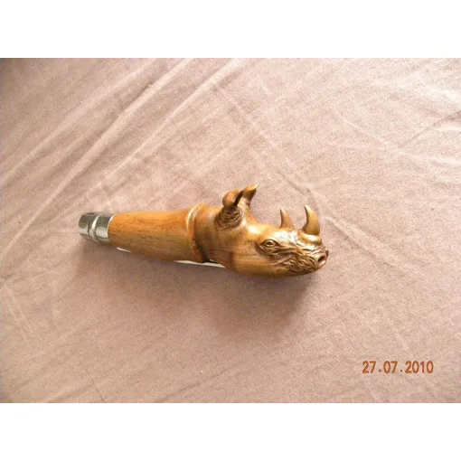 Couteau Neuf Sculpté Rhinocéros Bon état - 100,00 € Couteau Neuf Sculpté Rhinocéros Bon état reconditionné disponible sur Rakuten