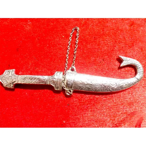 Couteau Tunisien Argent Massif Bon état - 105,00 € Couteau Tunisien Argent Massif Bon état reconditionné disponible sur Rakuten