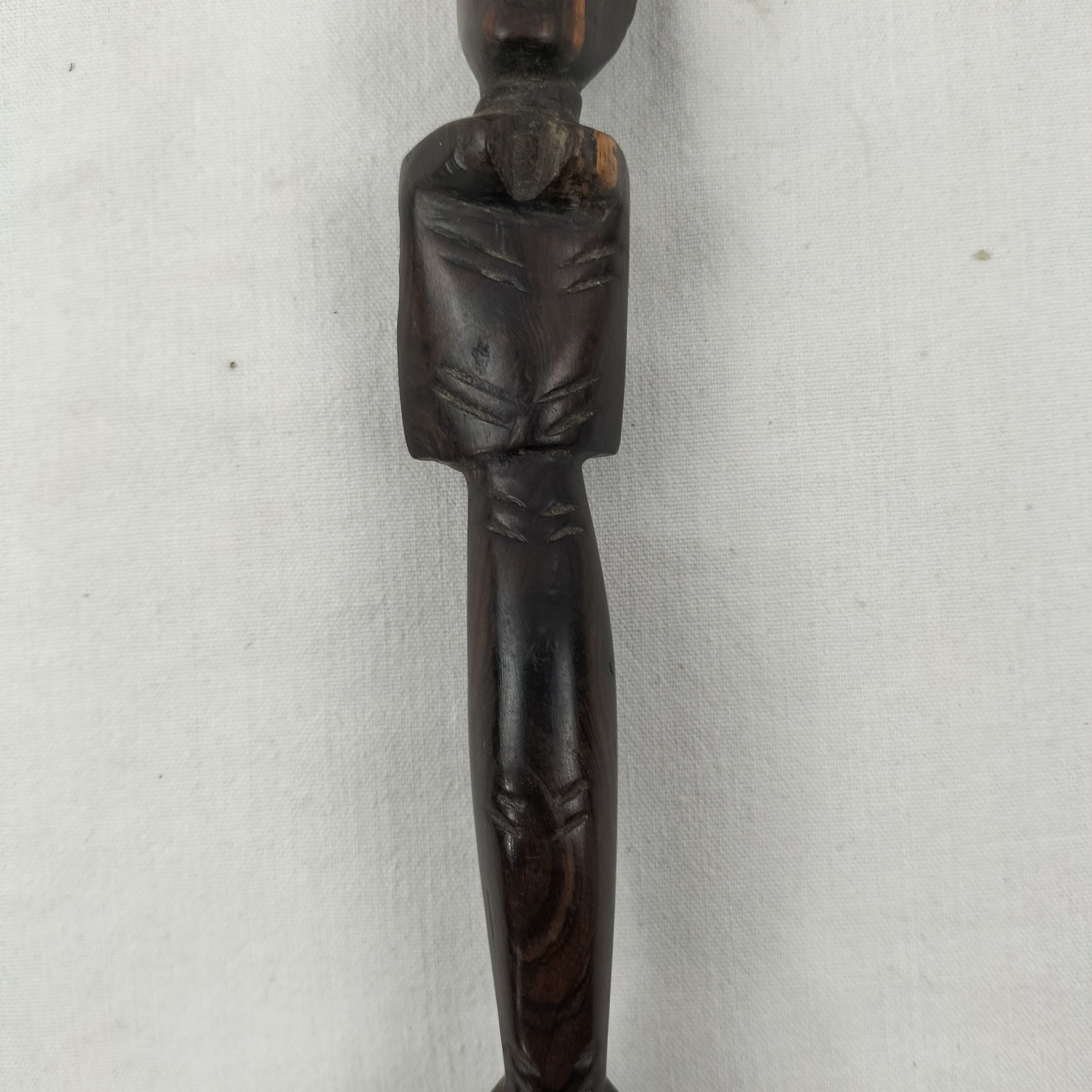 Voir photo 4 de Couverts africains vintage bois sculpté Couverts africains vintage bois sculpté Bon état reconditionné photo 4
