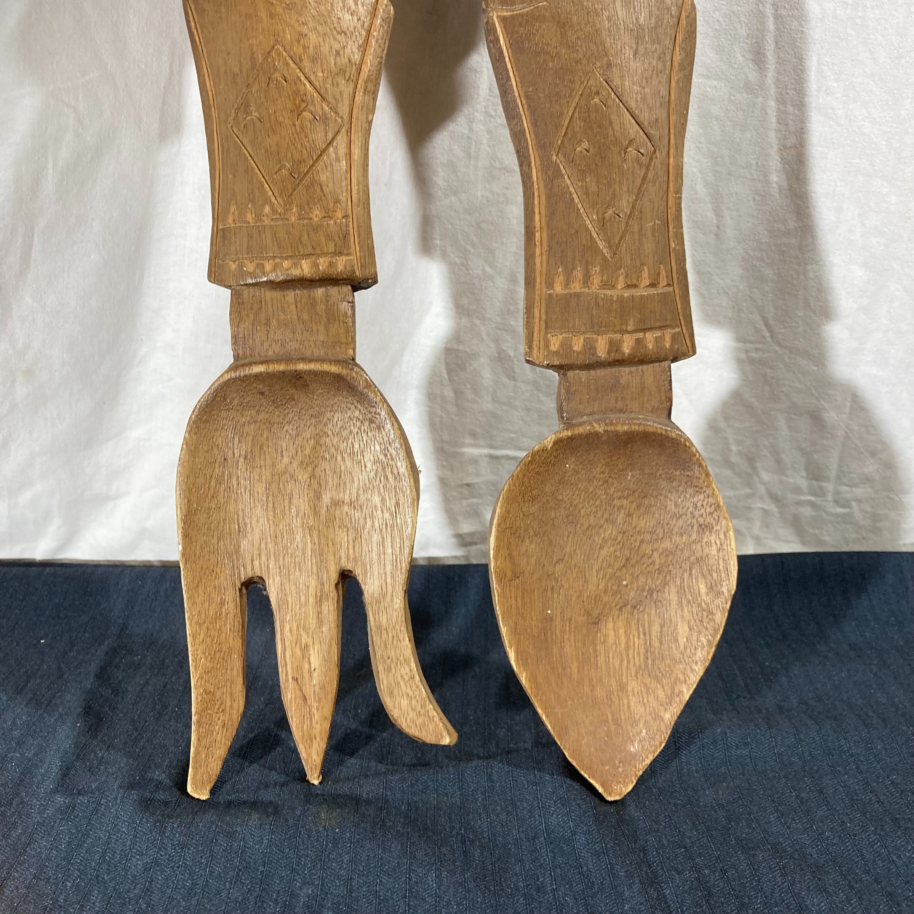 Voir photo 2 de Couverts en bois sculptés Inca/Maya Couverts en bois sculptés Inca/Maya Bon état reconditionné photo 2