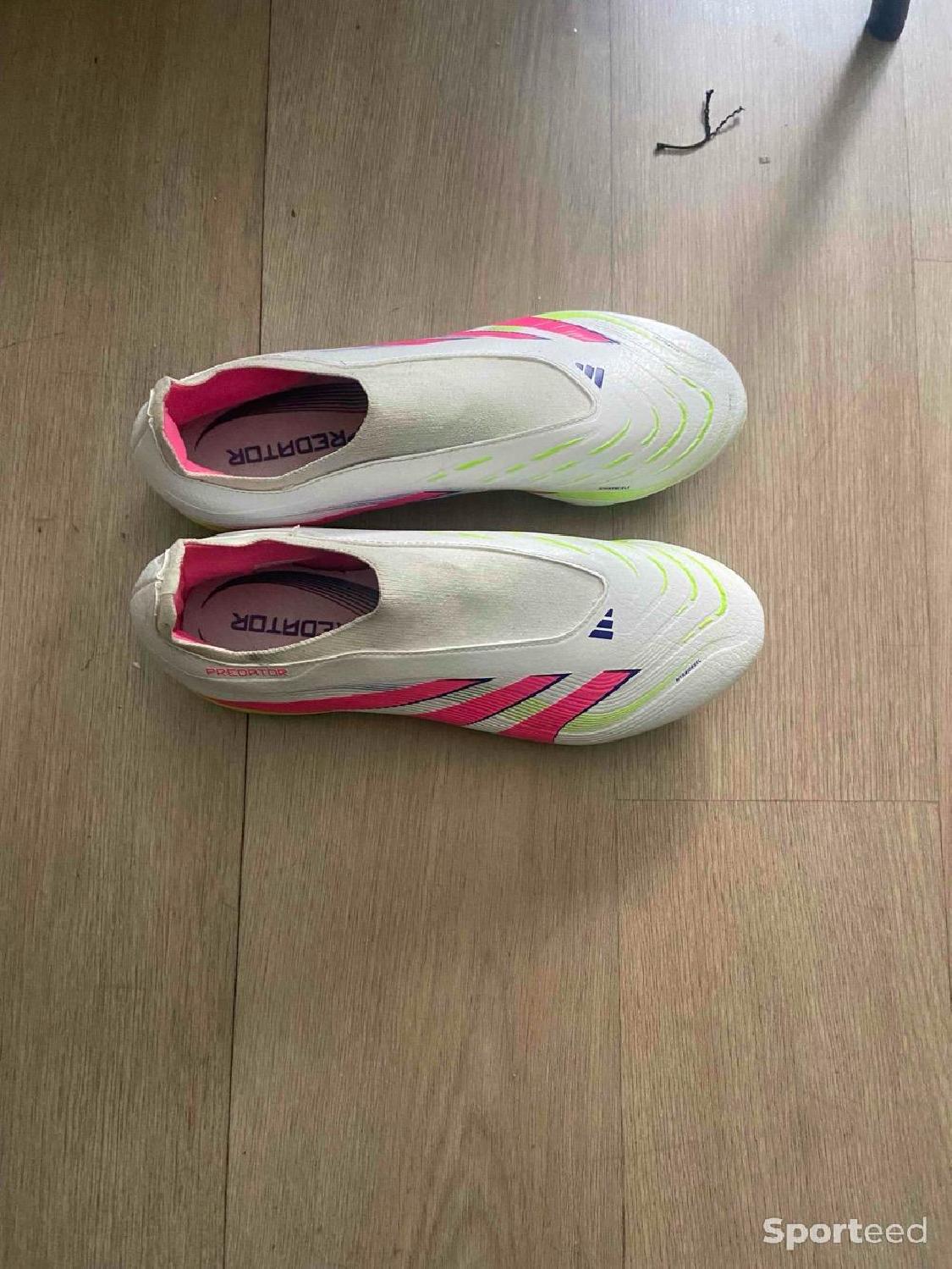 Acheter Crampon addidas predatore taille 42,5 Très bon état - 30,00 € Crampon addidas predatore taille 42,5 Très bon état Adidas reconditionné disponible sur Sporteed