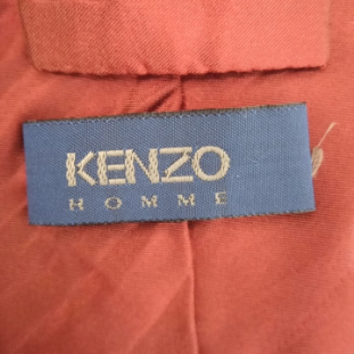 Voir photo 5 de Cravate en soie rouge bordeaux "KENZO" Cravate en soie rouge bordeaux "KENZO" Bon état reconditionné photo 5
