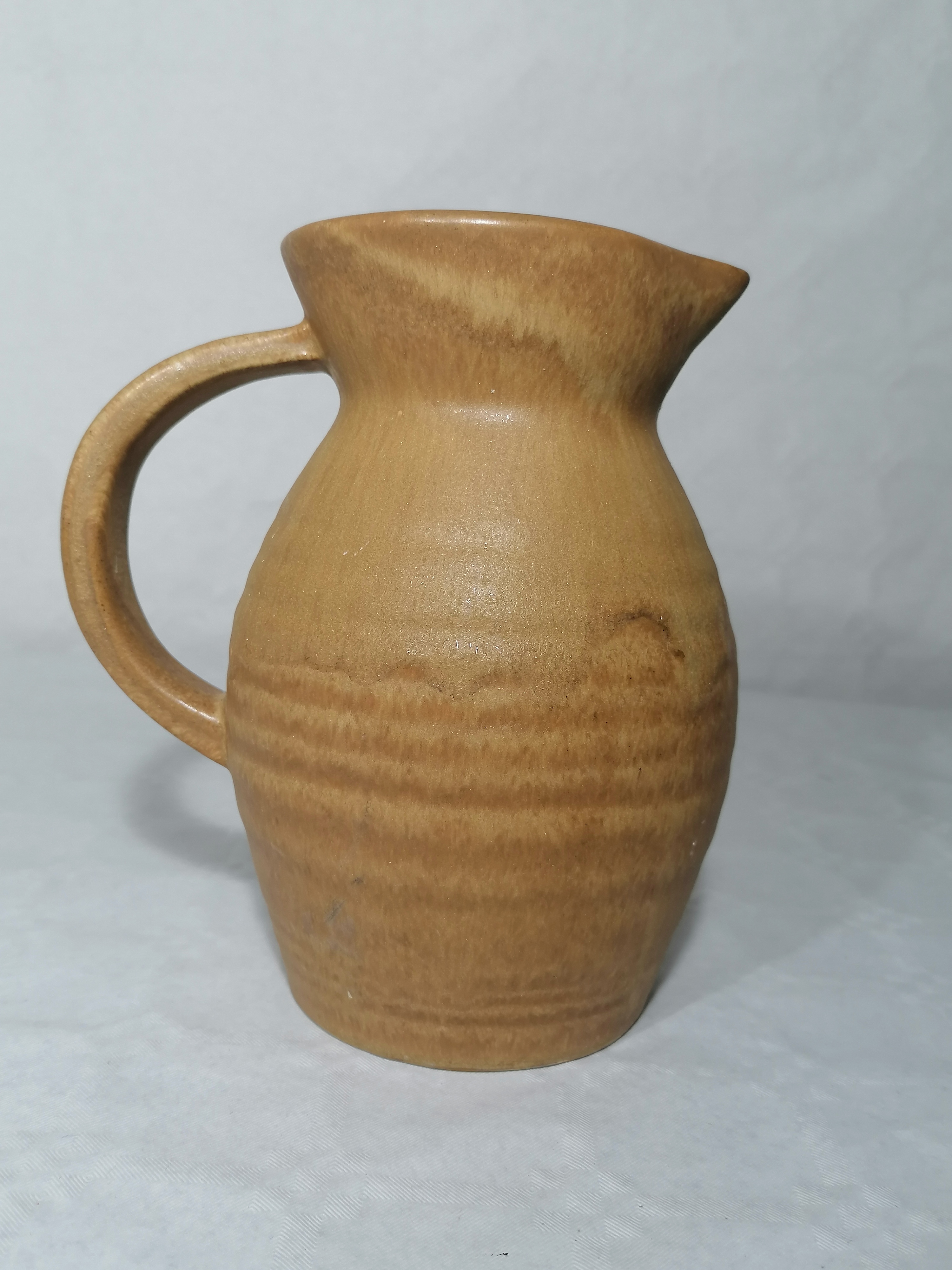 Acheter Cruche en grès Bon état - 12,00 € Cruche en grès Bon état reconditionné disponible sur Label Emmaüs