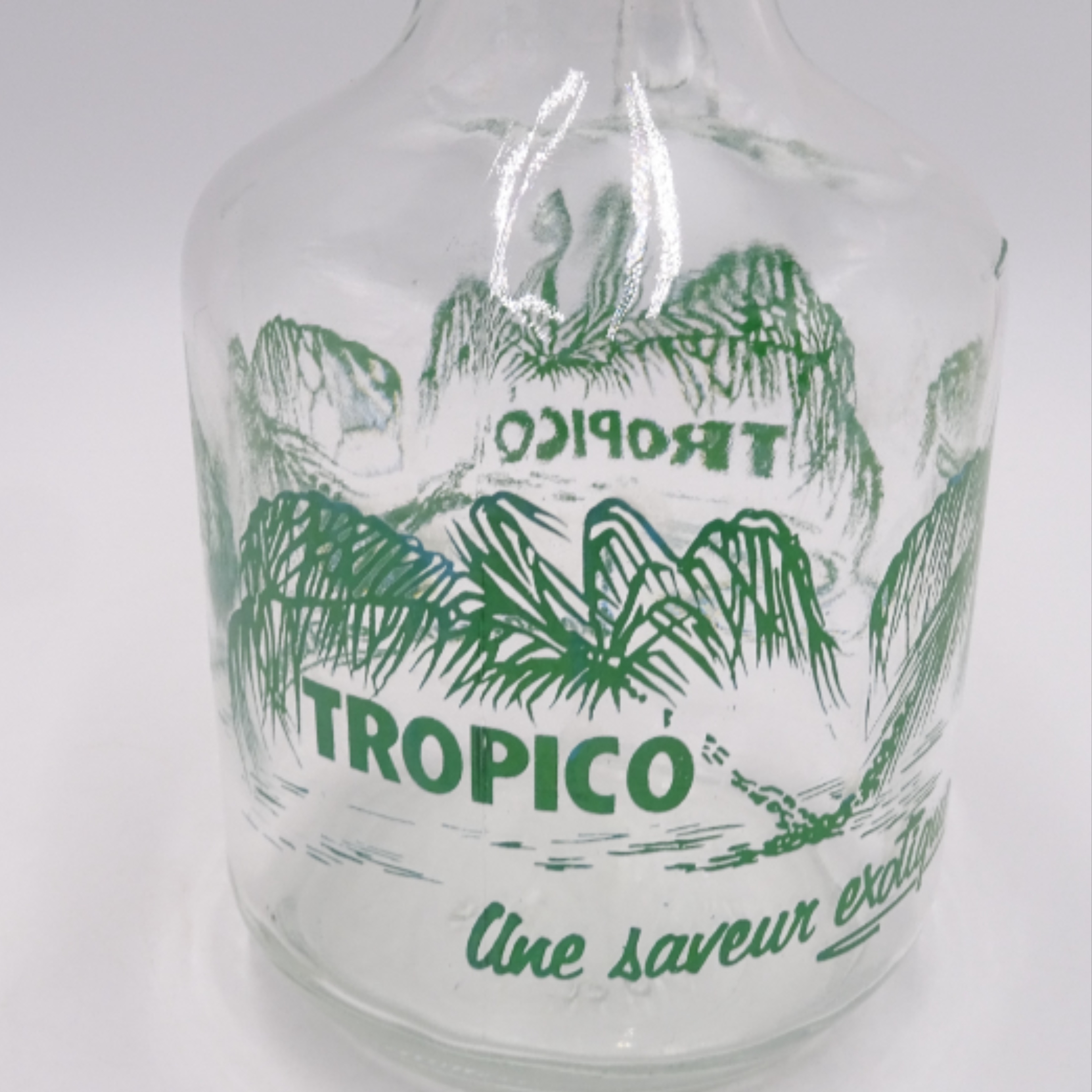 Voir photo 2 de Cruche promotionnelle vintage " TROPICO " Cruche promotionnelle vintage " TROPICO " Bon état reconditionné photo 2