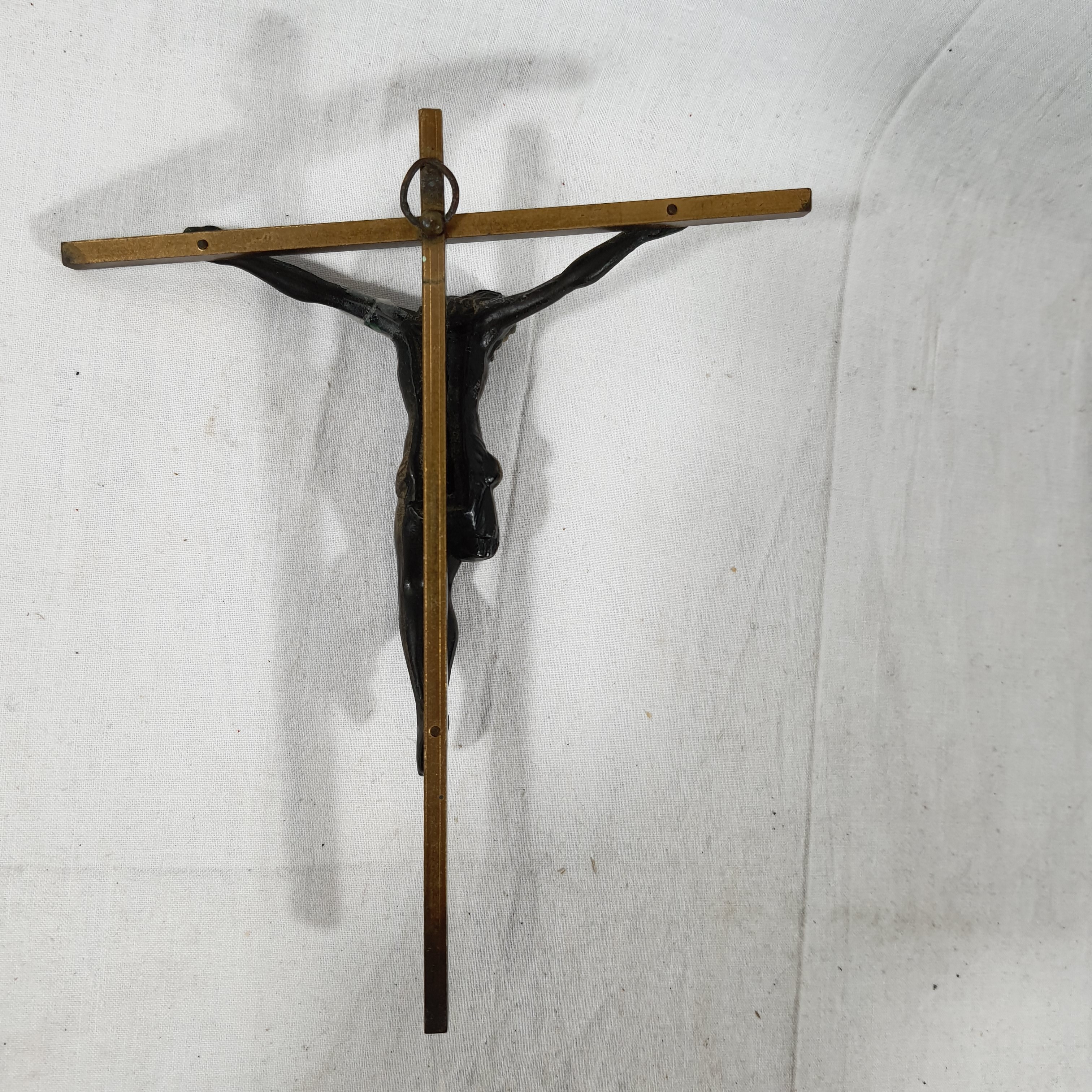 Voir photo 3 de Crucifix en métal Crucifix en métal reconditionné photo 3