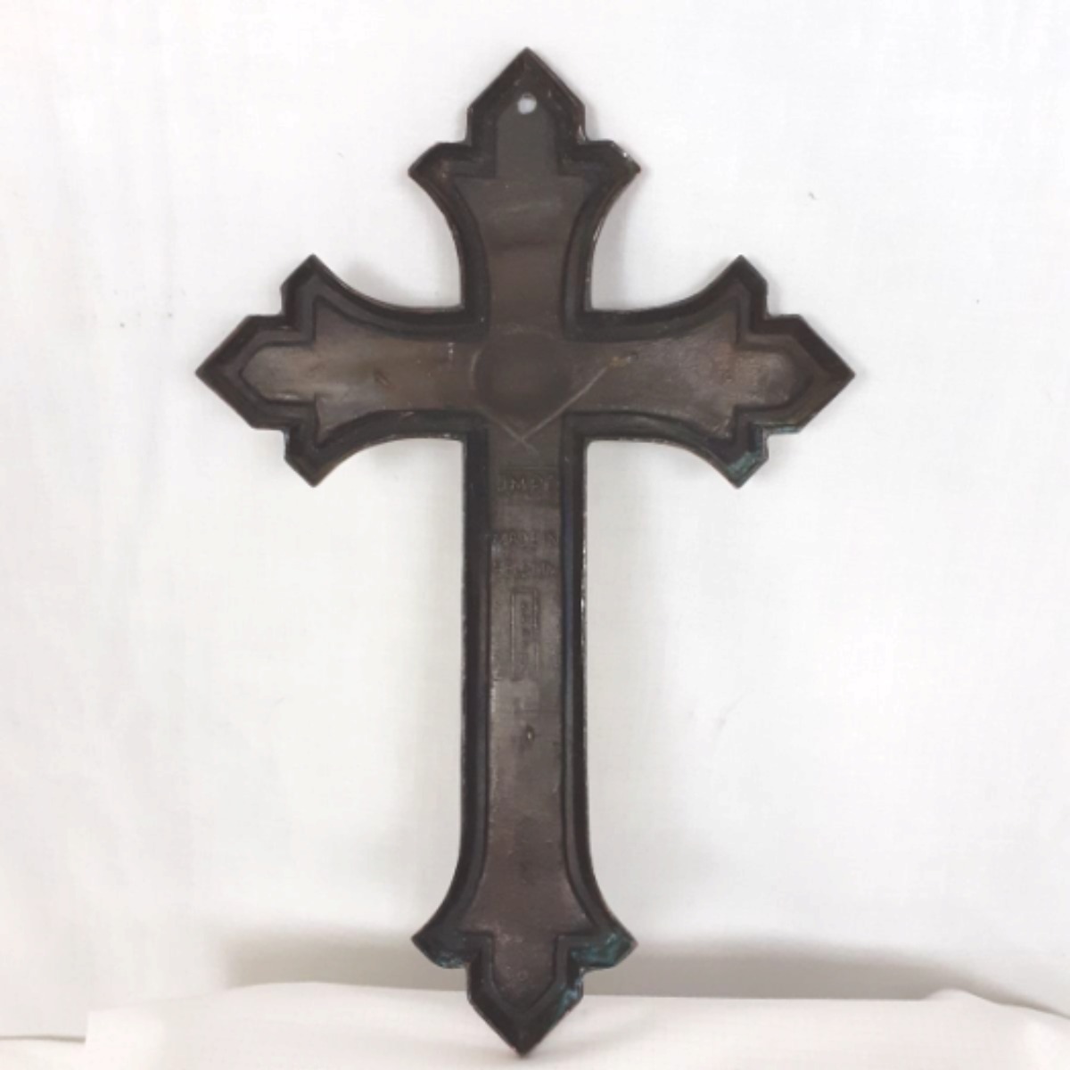 Voir photo 2 de Crucifix - métal et laiton Crucifix - métal et laiton Bon état reconditionné photo 2