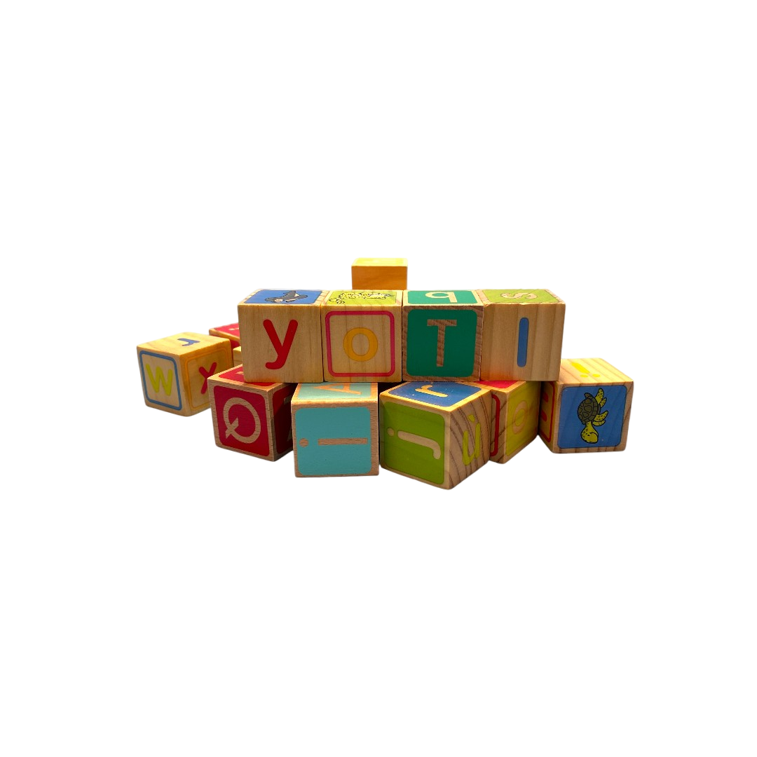 Cube en bois alphabétique - x26 Bon état - 11,90 € Cube en bois alphabétique - x26 Bon état reconditionné disponible sur Label Emmaüs