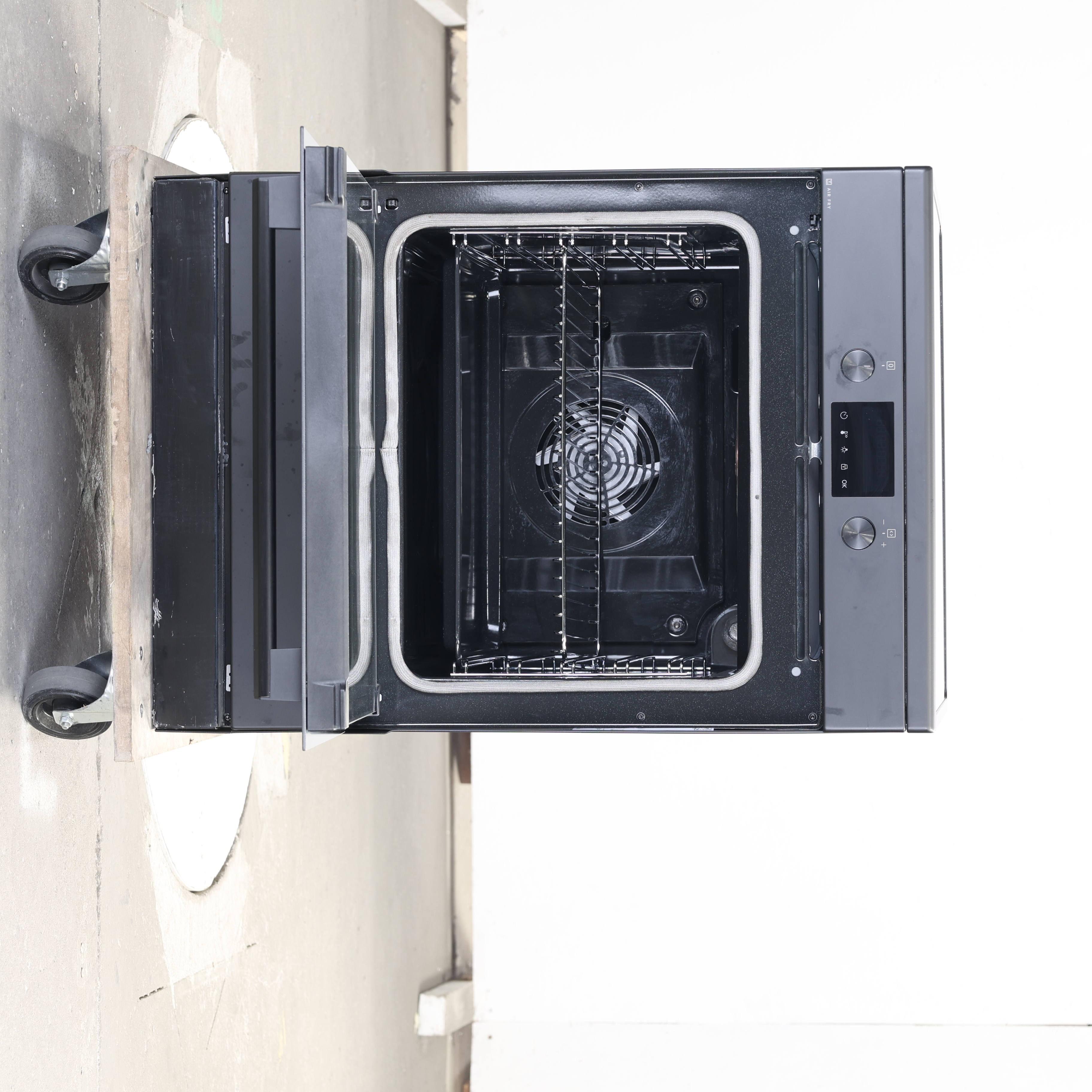 Cuisinière À Induction ELECTROLUX EKI64893DK Bon état Electrolux reconditionné disponible sur Underdog