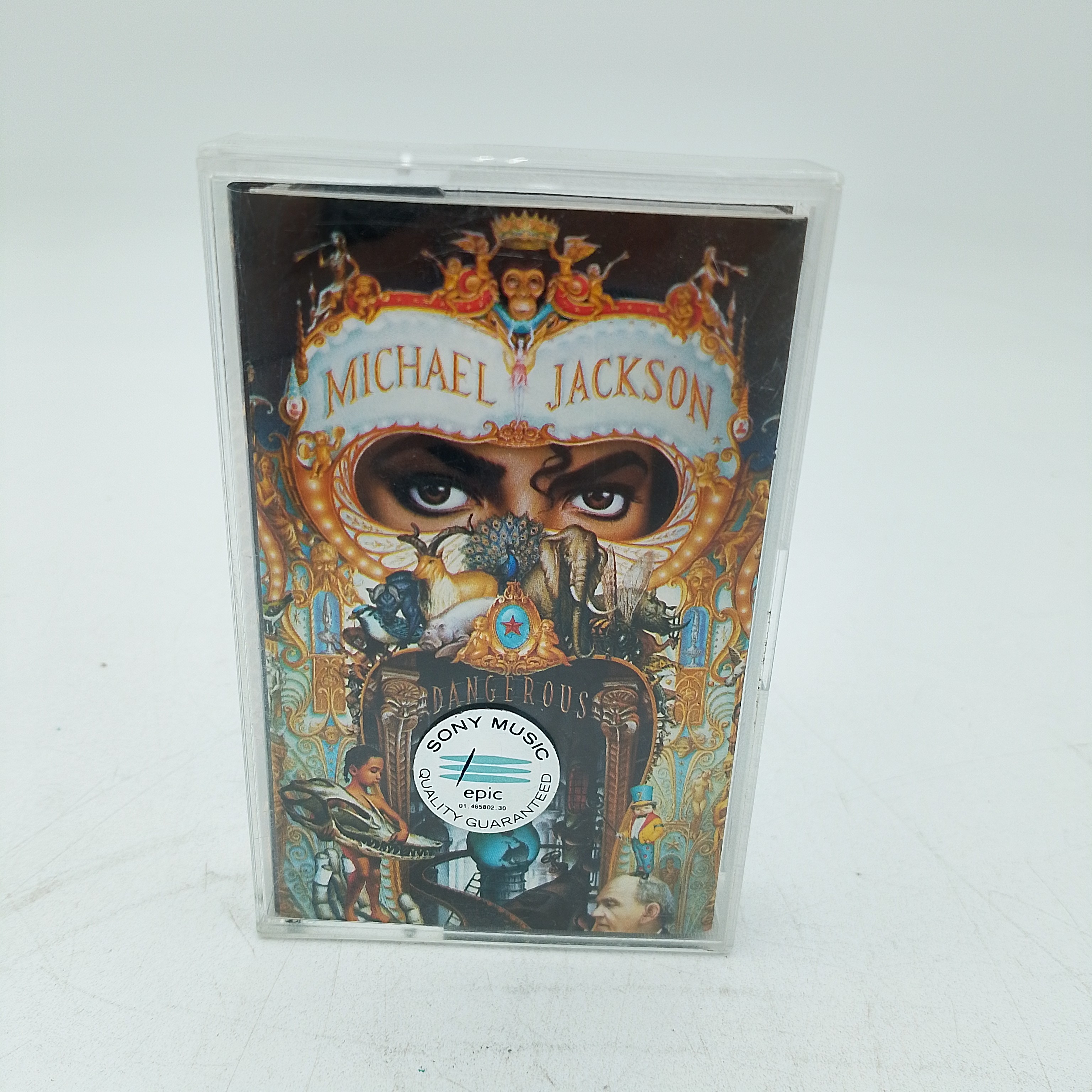 Dangerous - Michael Jackson Cassette Bon état - 12,00 € Dangerous - Michael Jackson Cassette Bon état reconditionné disponible sur Label Emmaüs