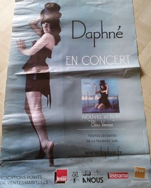 Daphné - 80x120 cm - AFFICHE / POSTER État correct - 17,99 € Daphné - 80x120 cm - AFFICHE / POSTER État correct reconditionné disponible sur Fnac