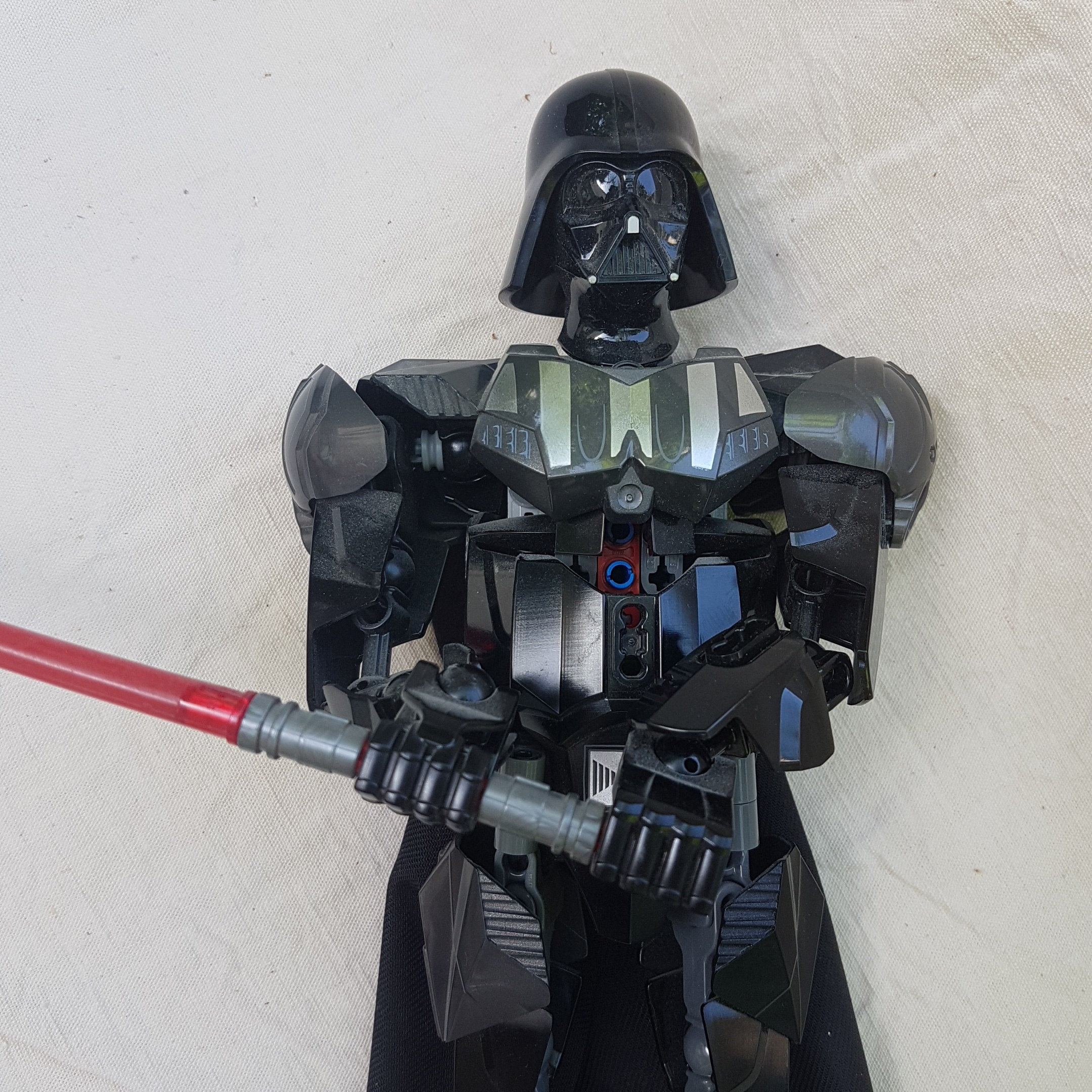 Voir photo 2 de Dark Vador Lego Star Wars petites pièces manquantes Dark Vador Lego Star Wars petites pièces manquantes reconditionné photo 2