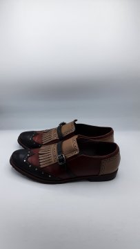 Acheter Derbies Mam’zelle multi coloris de seconde main - 25,00 € Derbies Mam’zelle multi coloris de seconde main Geox reconditionné disponible sur Claquettes Market