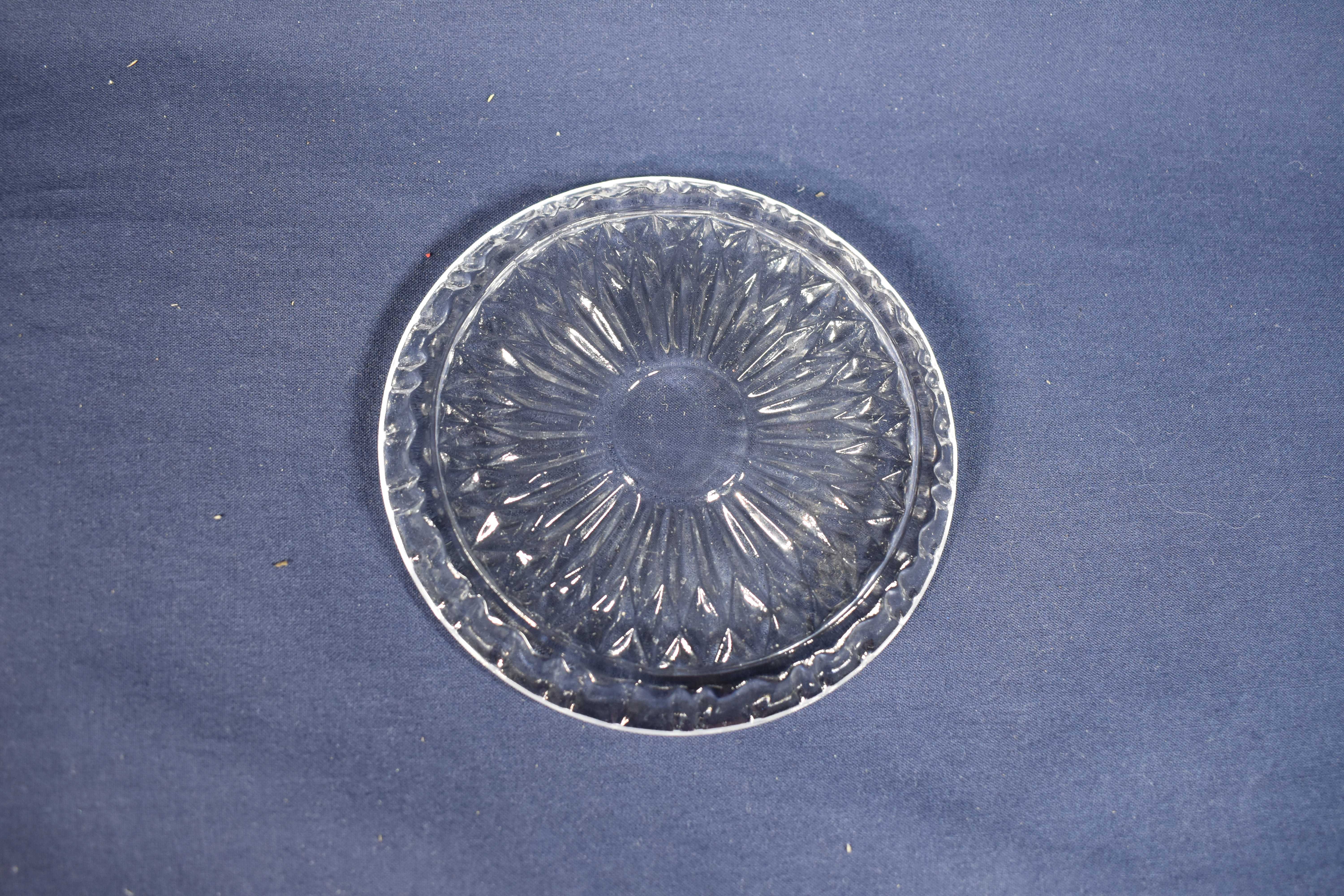 Voir photo 5 de Dessous de plat Diam 23 cm et 2 dessous de bouteille Diam 12 - Cristallerie de Bayel Dessous de plat Diam 23 cm et 2 dessous de bouteille Diam 12 - Cristallerie de Bayel reconditionné photo 5