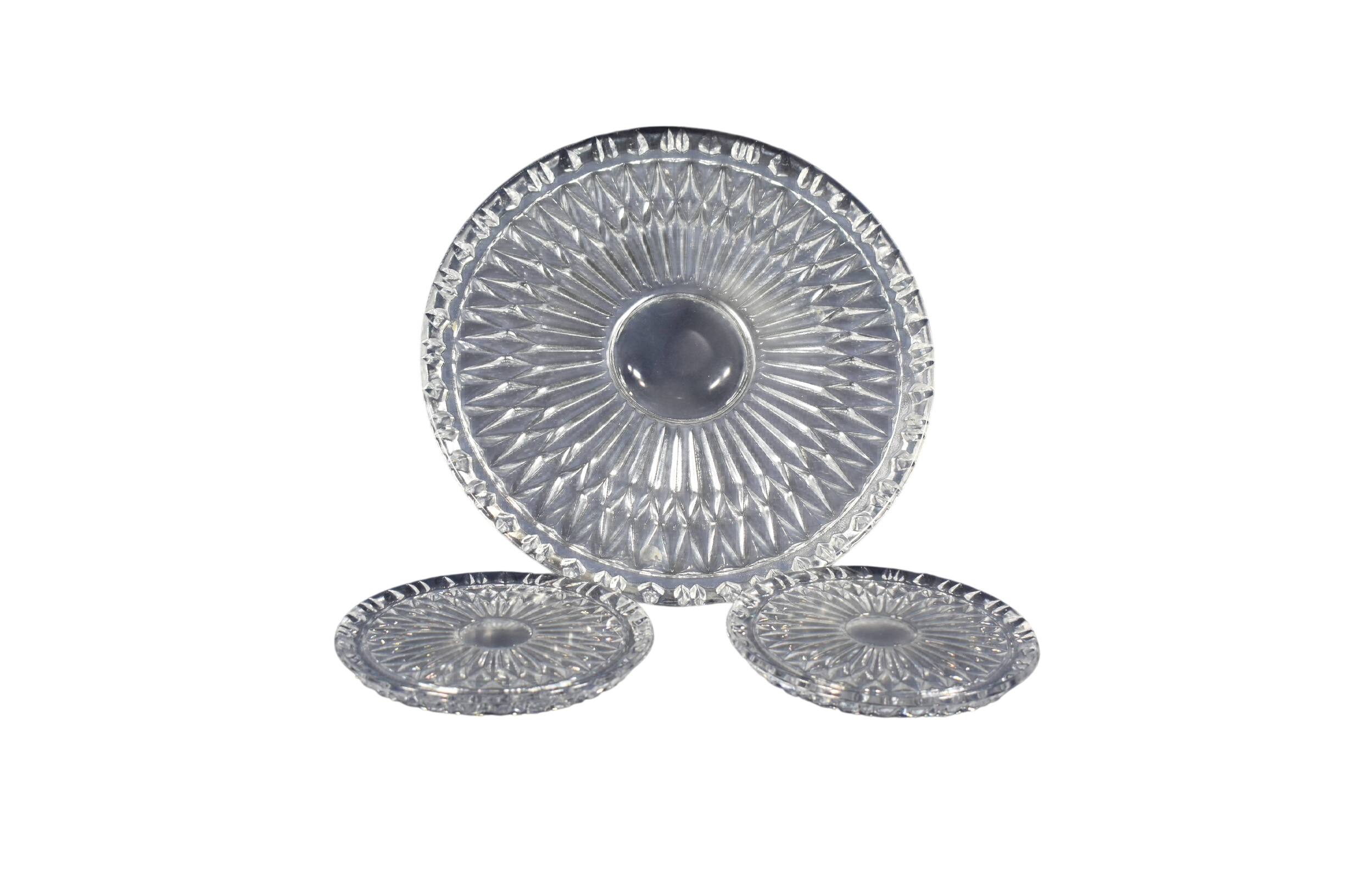 Acheter Dessous de plat Diam 23 cm et 2 dessous de bouteille Diam 12 - Cristallerie de Bayel - 22,00 € Dessous de plat Diam 23 cm et 2 dessous de bouteille Diam 12 - Cristallerie de Bayel reconditionné disponible sur Label Emmaüs