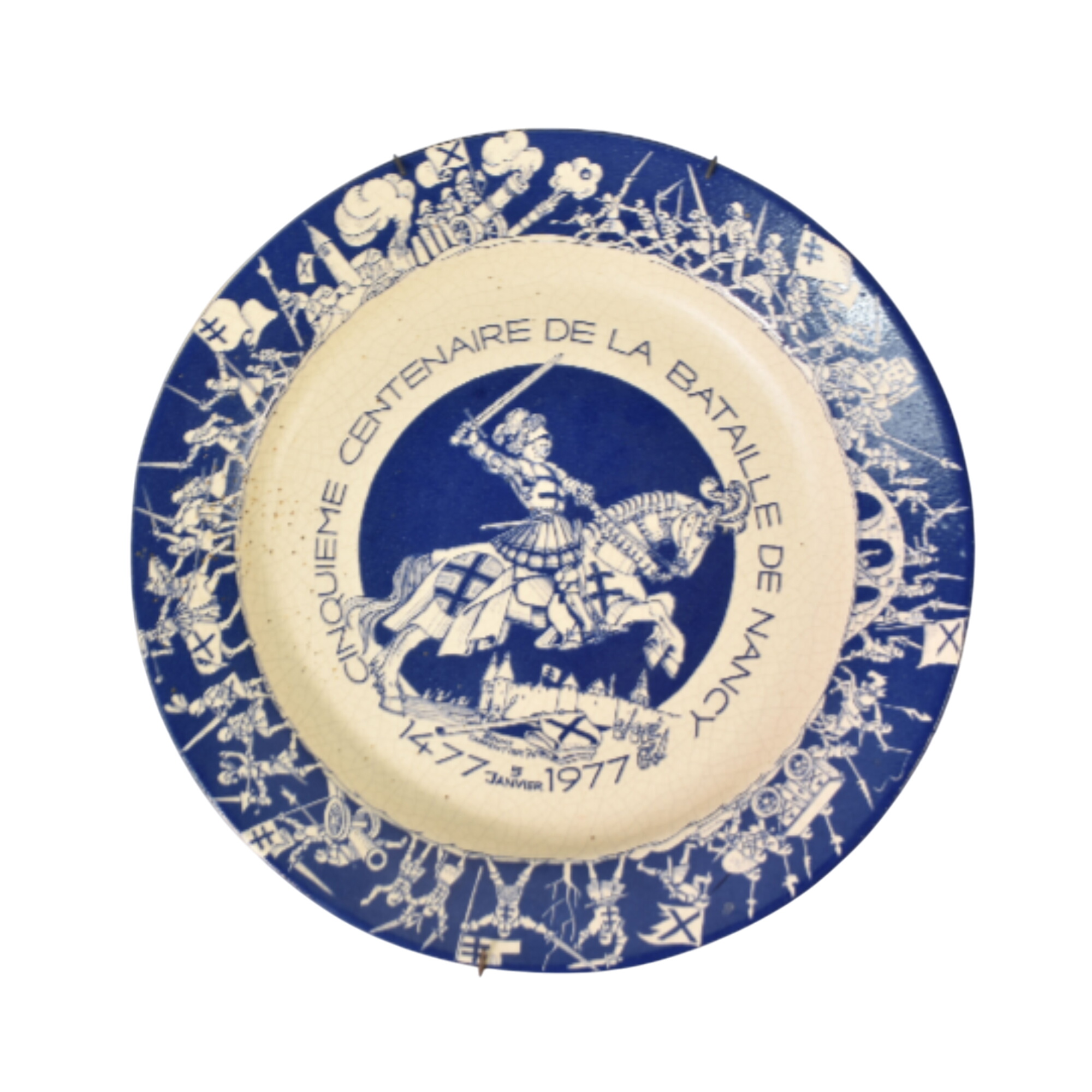 Deux assiettes décoratives Bon état - 25,00 € Deux assiettes décoratives Bon état reconditionné disponible sur Label Emmaüs