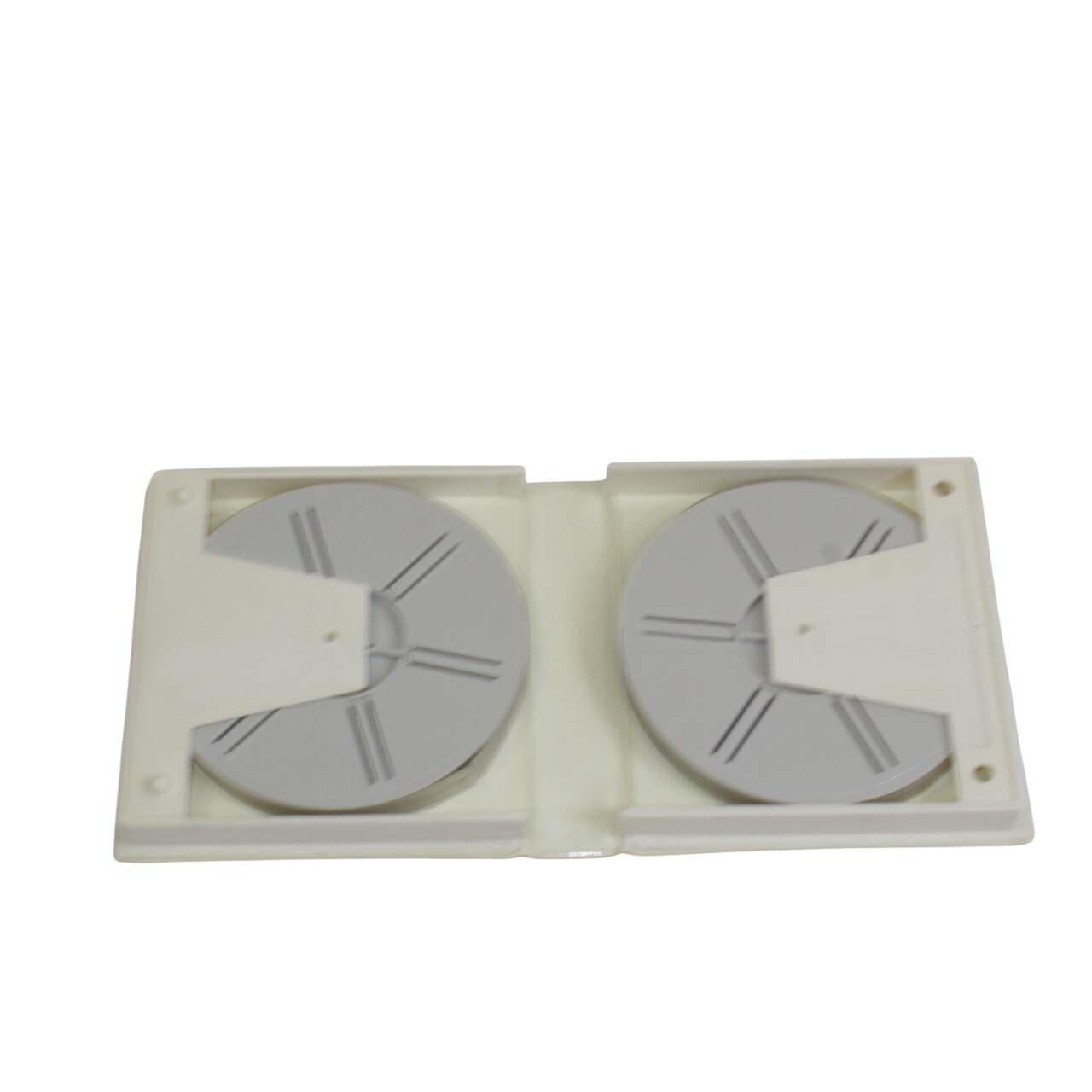 Acheter Deux bobines cinebooks pour films super 8 Bon état - 10,00 € Deux bobines cinebooks pour films super 8 Bon état reconditionné disponible sur Label Emmaüs