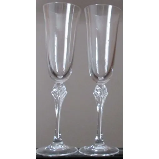 Deux Flûtes À Champagne De 16.5cl En Cristal DArques - Modèle Ancien Verneuil - Ni Utilisées Ni Lavées - Stockées En Sous-Sol Depuis 1988 - Cristallerie J.G. Durand occasion reconditionné disponible sur Rakuten