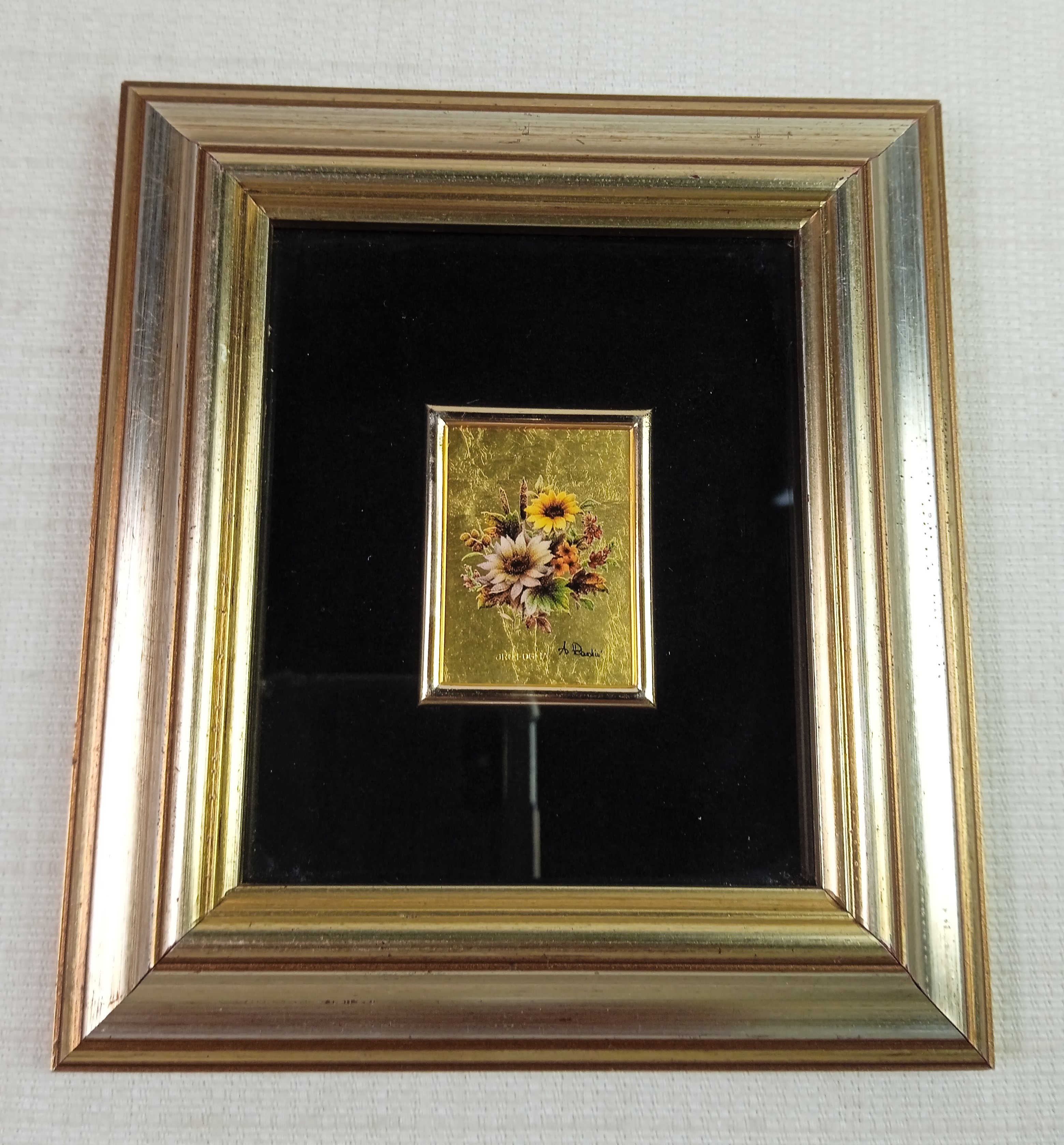 Voir photo 5 de Deux petits tableaux chromolithographiques d'art sur feuille couleur or ORO FOGLIA, made in Italy Deux petits tableaux chromolithographiques d'art sur feuille couleur or ORO FOGLIA, made in Italy Bon état reconditionné photo 5