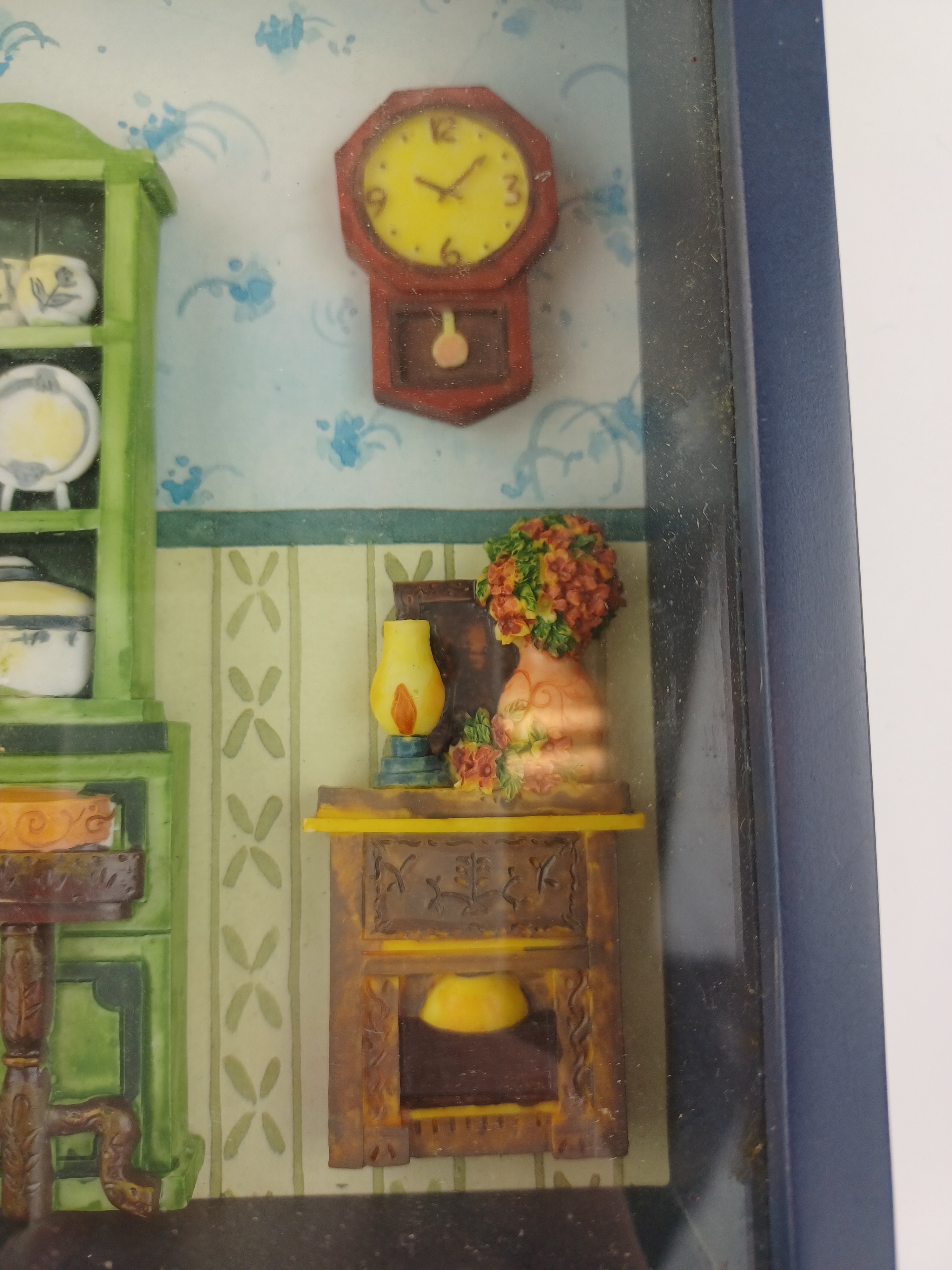 Voir photo 3 de Diorama d'un buffet plein d'un service de table dans un salon bleu de 21x16cm, avec accroches murales Diorama d'un buffet plein d'un service de table dans un salon bleu de 21x16cm, avec accroches murales Très bon état reconditionné photo 3