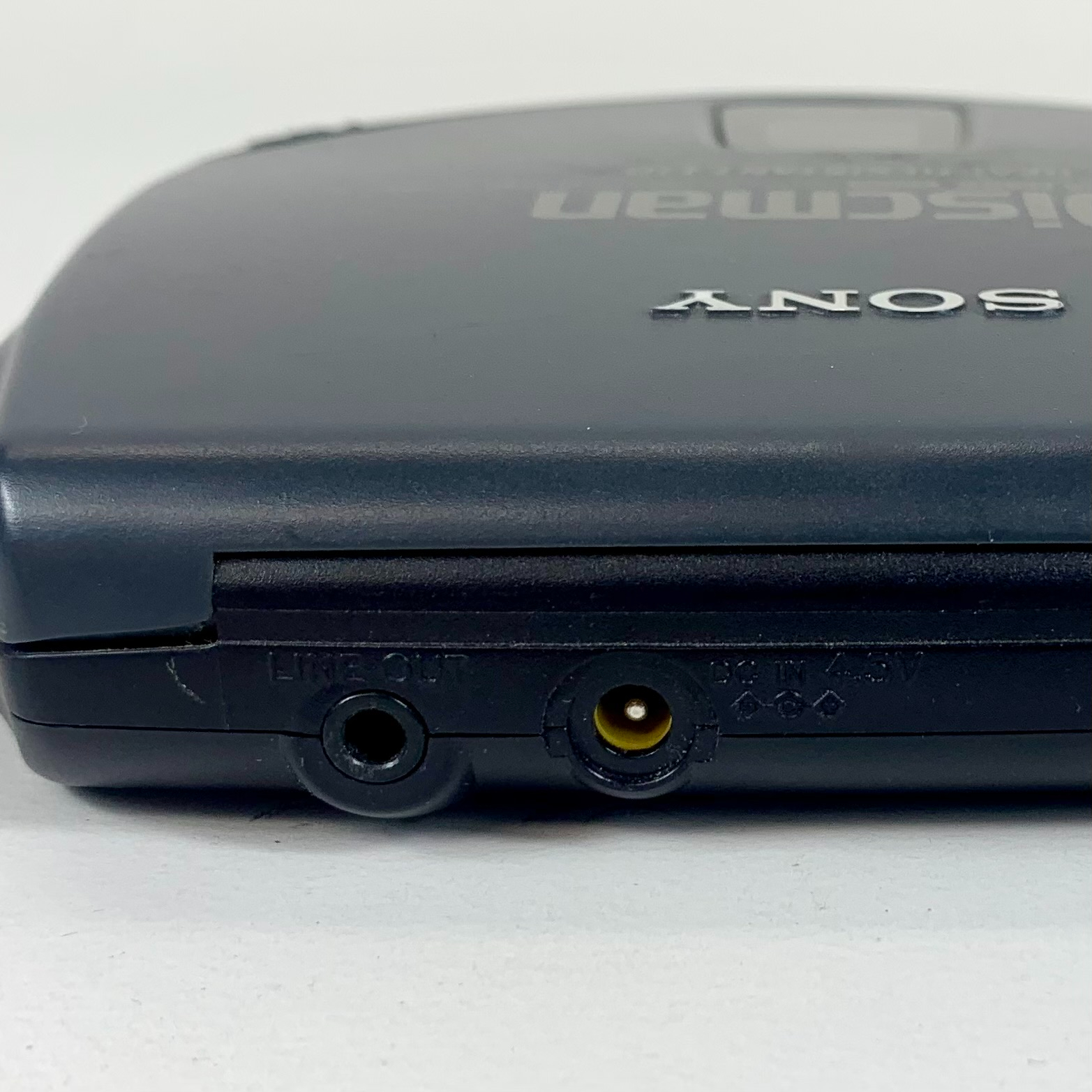 Voir photo 4 de Discman Sony + Casque Audio Discman Sony + Casque Audio Bon état reconditionné photo 4