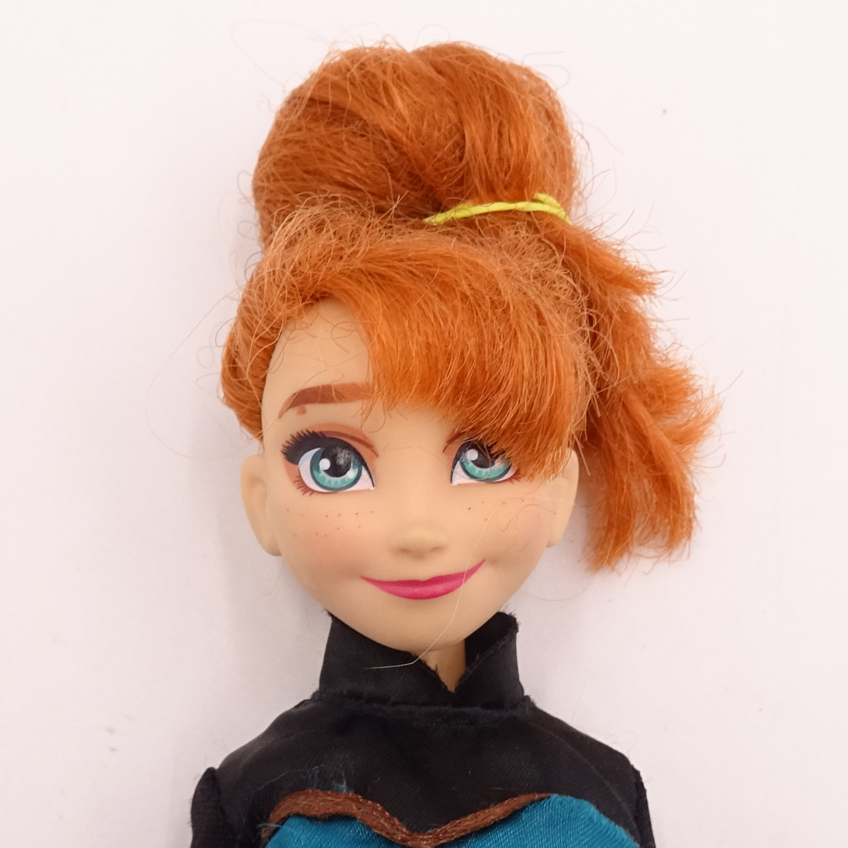 Voir photo 8 de DISNEY Lot de 2 poupée princesses interractives "La Reine des Neiges" (Elsa et Anna) DISNEY Lot de 2 poupée princesses interractives "La Reine des Neiges" (Elsa et Anna) Bon état reconditionné photo 8