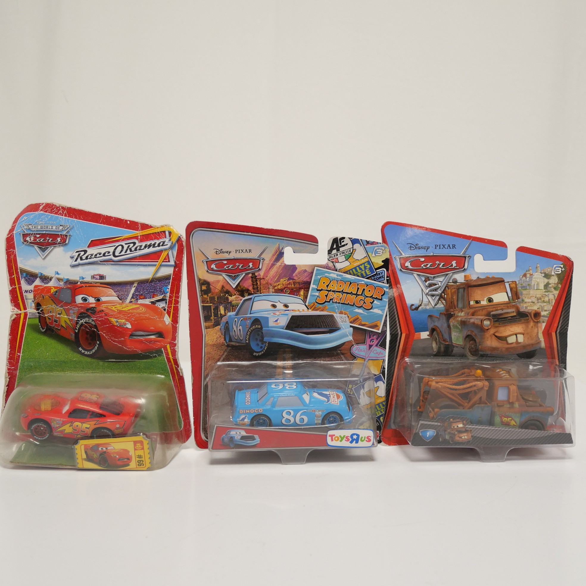 Voir photo 4 de Disney Pixar - lot de 3 voitures miniatures Flash Mc Queen, Mater Hook des Cavernes, Dinoco Chick Hicks- Echelle 1:55 Disney Pixar - lot de 3 voitures miniatures Flash Mc Queen, Mater Hook des Cavernes, Dinoco Chick Hicks- Echelle 1:55 Très bon état reconditionné photo 4