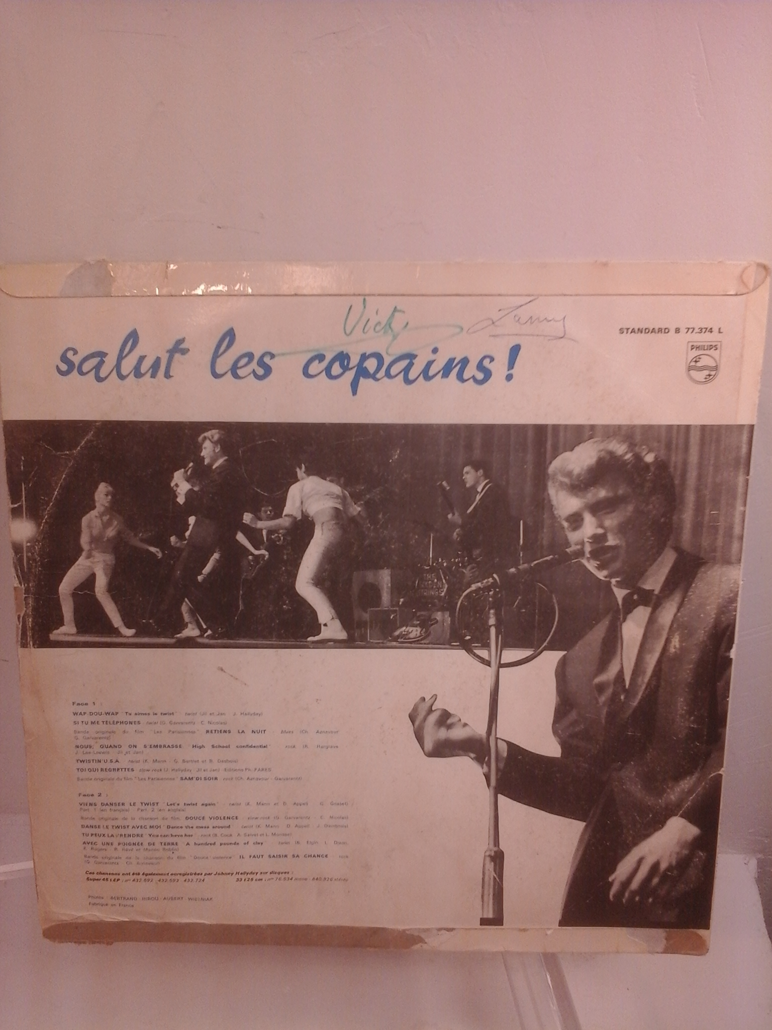 Voir photo 2 de Disque 33T Johnny Hallyday "Salut Les Copains Disque 33T Johnny Hallyday "Salut Les Copains État correct reconditionné photo 2