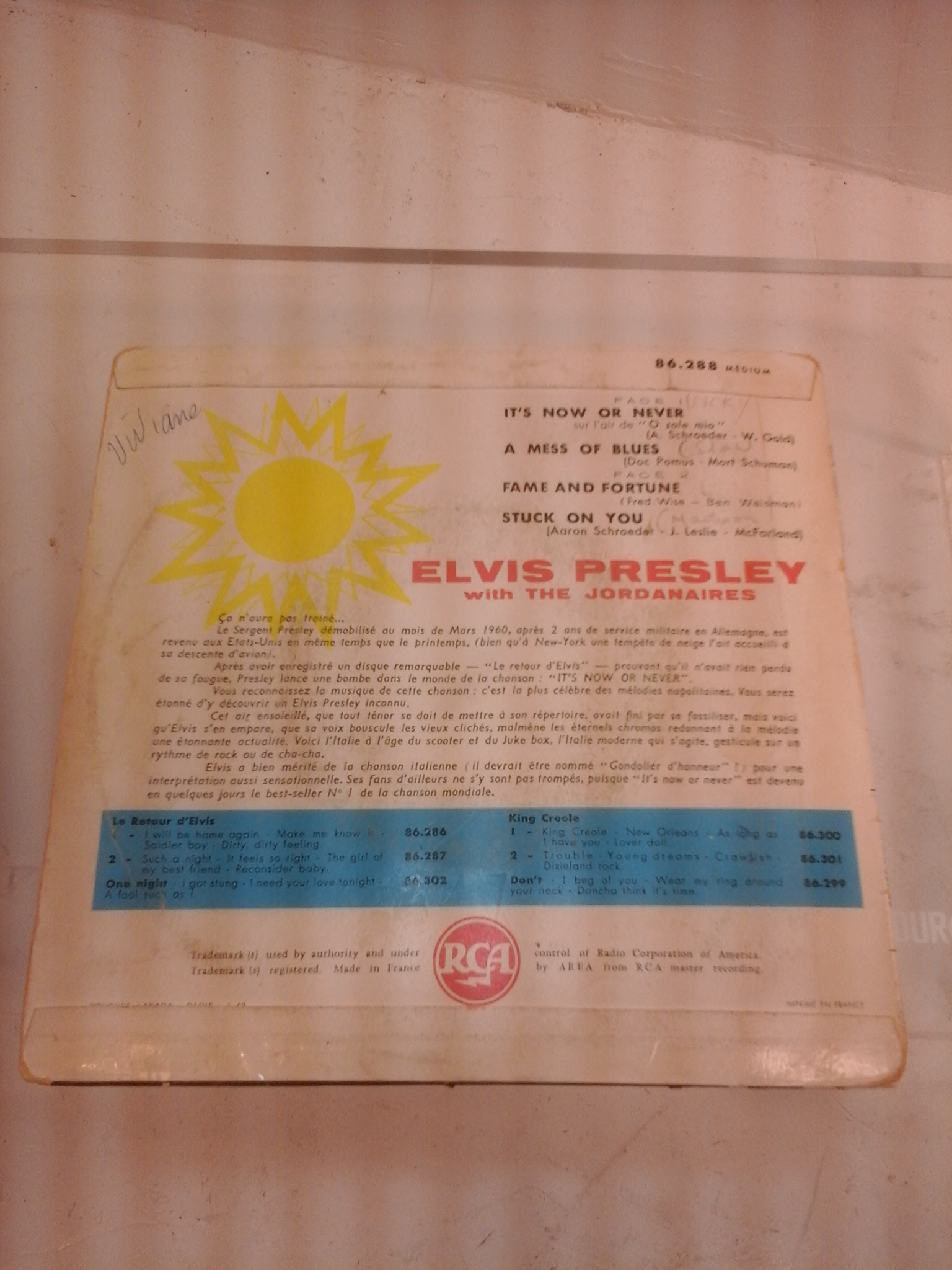 Voir photo 2 de Disque 45T Elvis Presley It's Now Or Never "O Sole Mio" Disque 45T Elvis Presley It's Now Or Never "O Sole Mio" Très bon état reconditionné photo 2