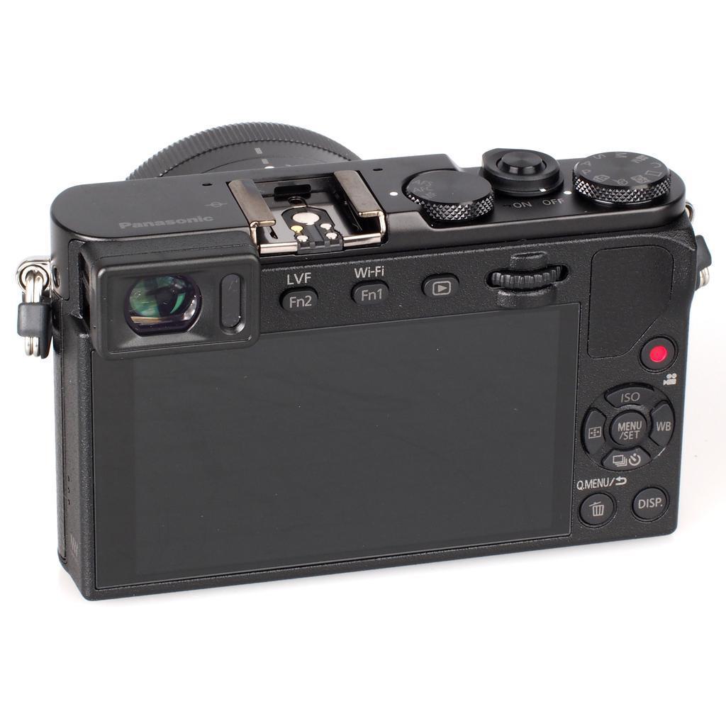 DMC-GM5 - Noir + Panasonic Lumix G Vario 12-32mm f/3.5-5.6 ASPH f/3.5-5.6 Reconditionné Panasonic reconditionné disponible sur Backmarket