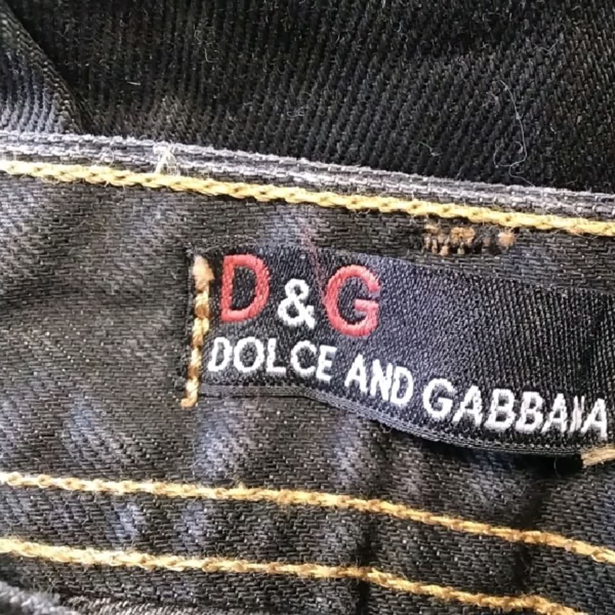 Voir photo 5 de Dolce & Gabbana - jeans en coton - taille 42 Dolce & Gabbana - jeans en coton - taille 42 Très bon état reconditionné photo 5