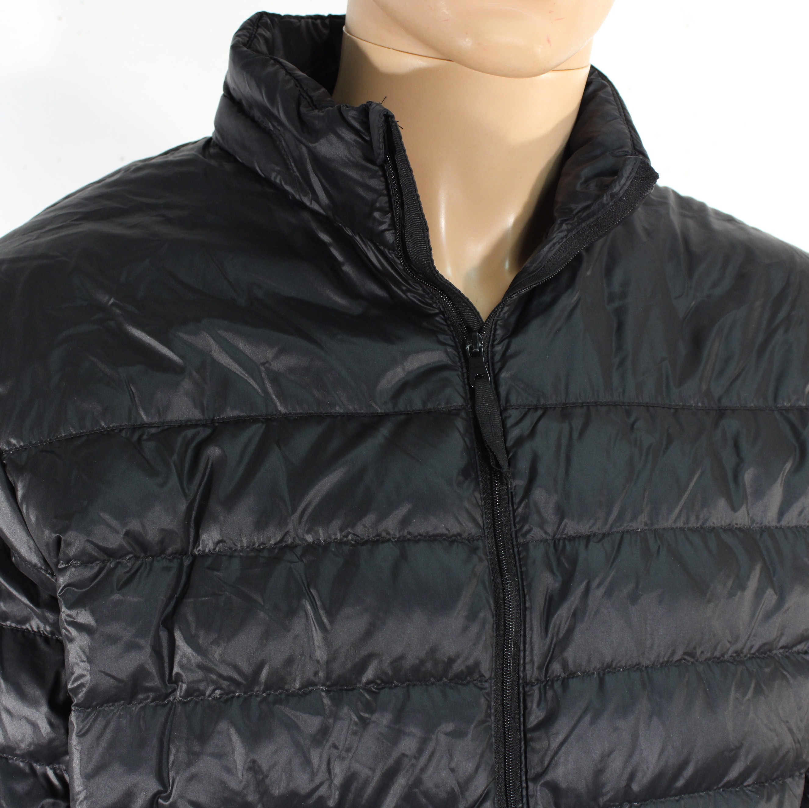 Voir photo 2 de Doudoune Homme Noire Légère H&M Taille L Doudoune Homme Noire Légère H&M Taille L Bon état reconditionné photo 2