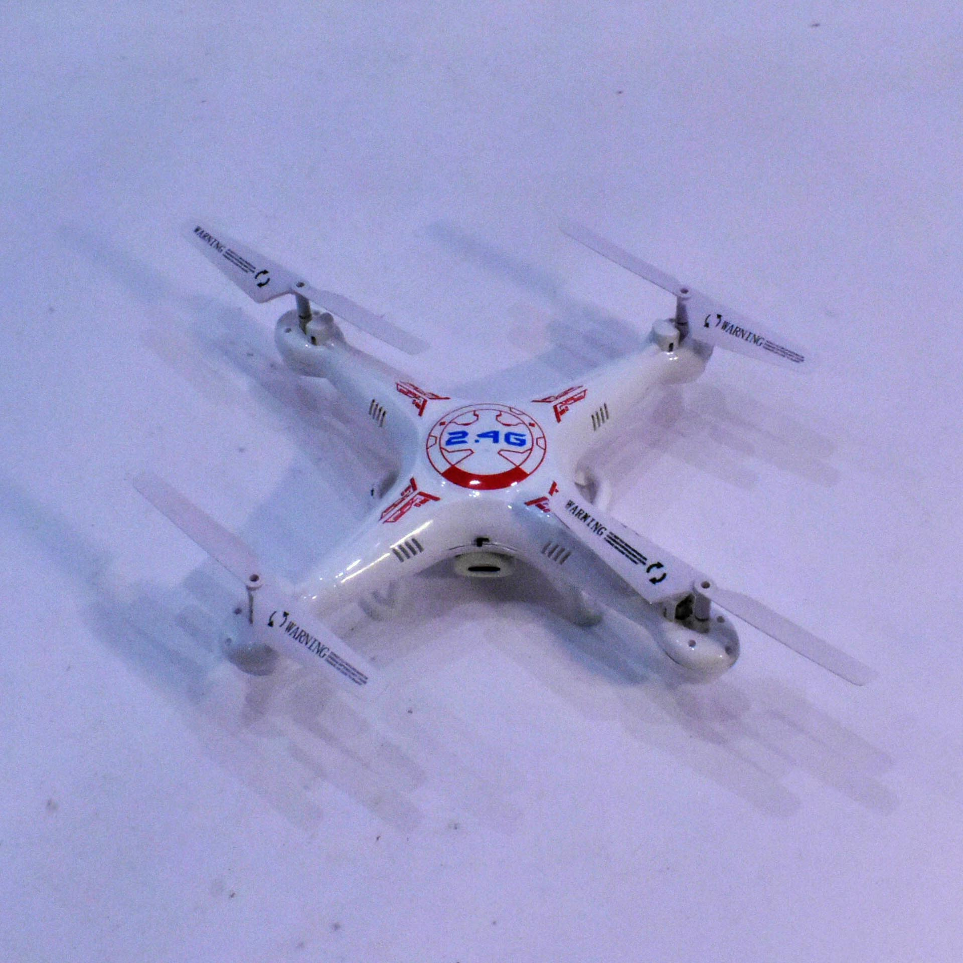 Voir photo 4 de Drone de Loisirs Démarqué - Caméra Intégrée - Pour Débuter | Dero Drone de Loisirs Démarqué - Caméra Intégrée - Pour Débuter Bon état reconditionné photo 4 | Dero