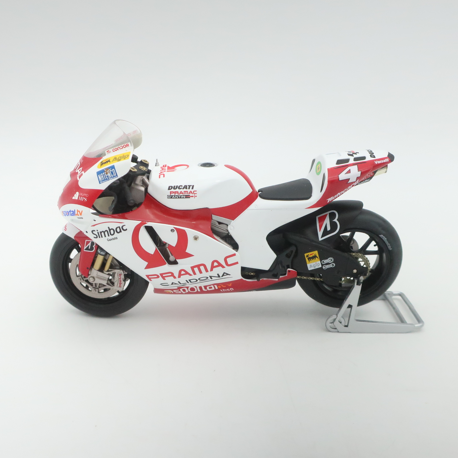 Voir photo 3 de " Ducati Desmosedici GP7 Alex Barros 2007 Moto GP" 1/12 en métal et plastique Altaya " Ducati Desmosedici GP7 Alex Barros 2007 Moto GP" 1/12 en métal et plastique Altaya Très bon état reconditionné photo 3