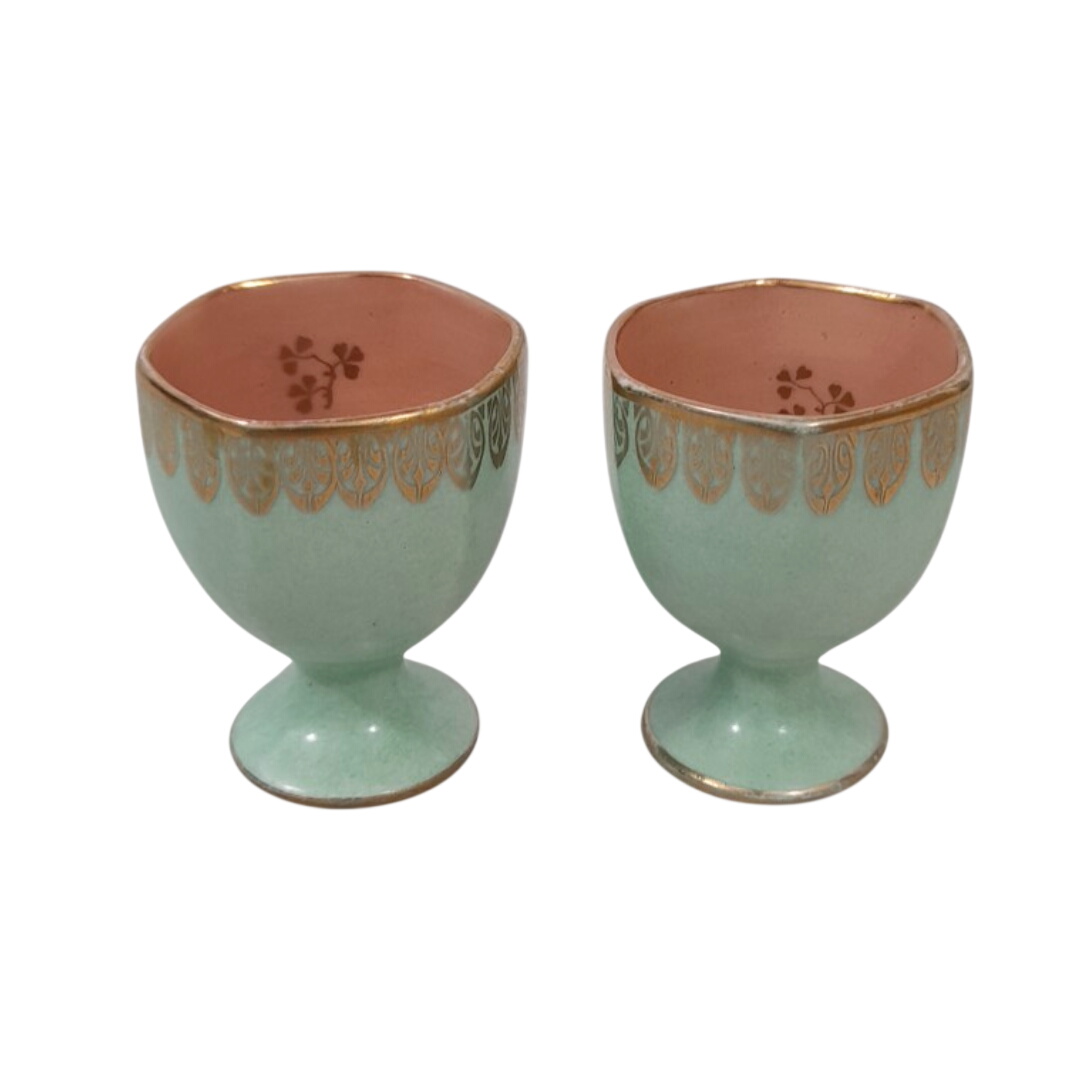 Acheter Duo de coquetiers vintage en porcelaine de Limoges – Vert pastel et Dorure Bon état - 14,00 € Duo de coquetiers vintage en porcelaine de Limoges – Vert pastel et Dorure Bon état reconditionné disponible sur Label Emmaüs