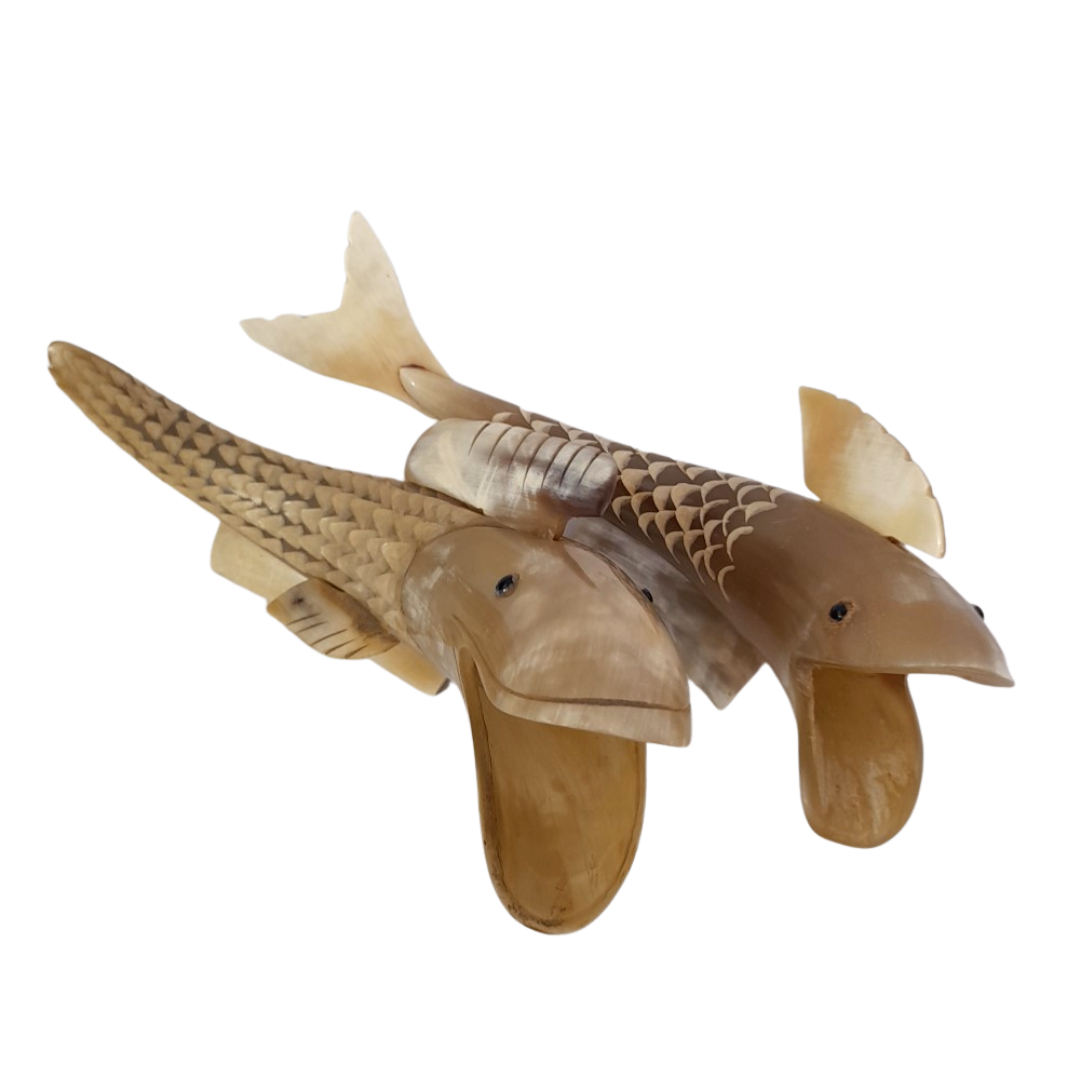 Voir photo 2 de Duo de Poisson Sculptés en Corne Véritable - Artisanat Vintage Duo de Poisson Sculptés en Corne Véritable - Artisanat Vintage Très bon état reconditionné photo 2